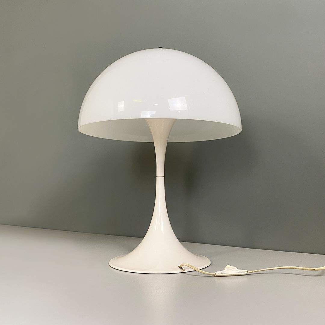 Late 20th Century Italian Modern Table lamp Panthella by Verner Panton for Louis Poulsen, 1970s For Sale