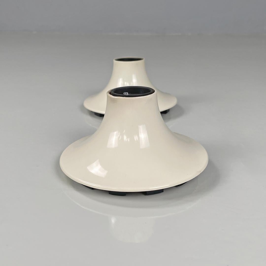 Italian modern white plastic wall lamps Teti Vico Magistretti for Artemide 1970s For Sale 1
