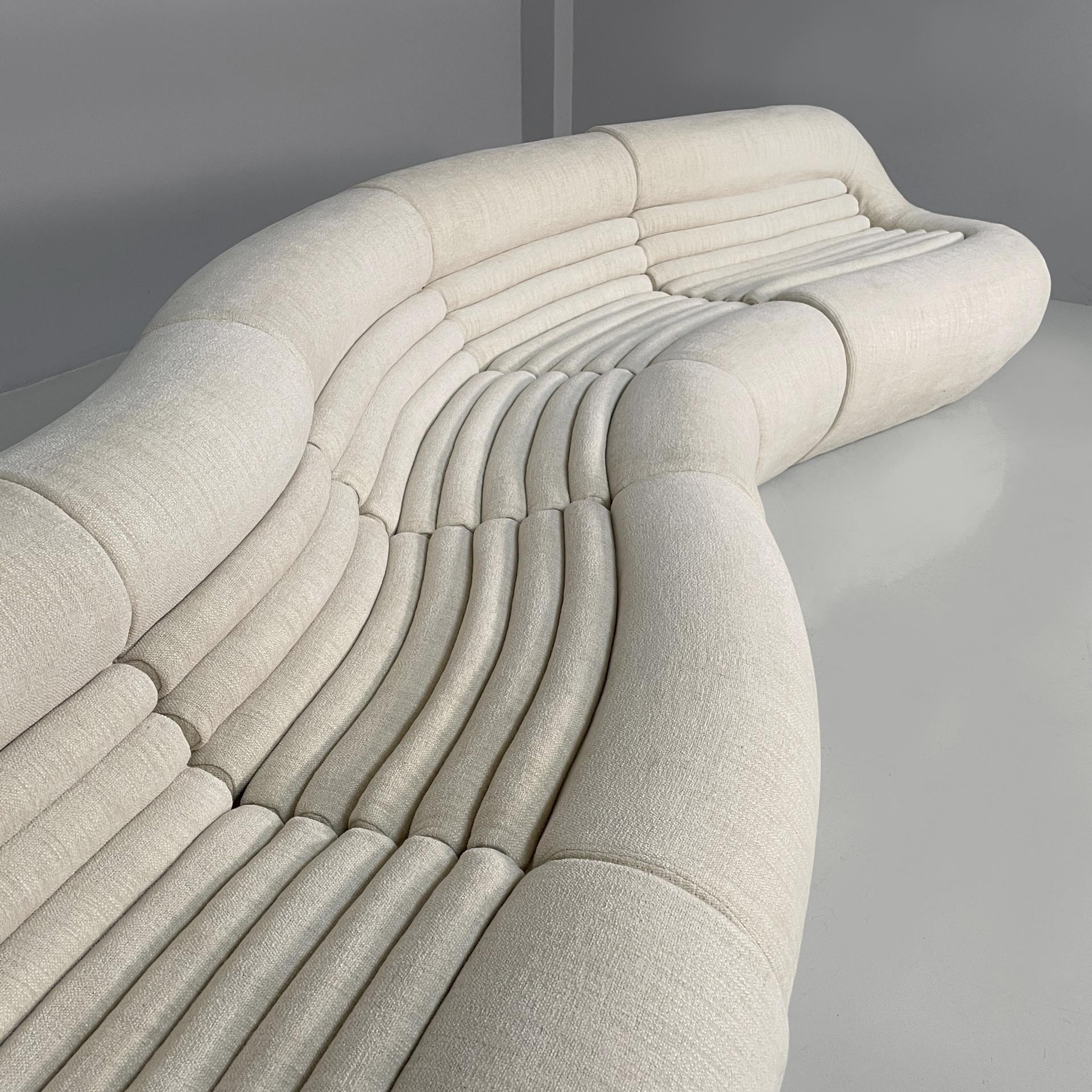 Sofá blanco moderno italiano Carrera de De Pas D'urbino Lomazzi B&B, años 70 en Bueno estado para la venta en MIlano, IT