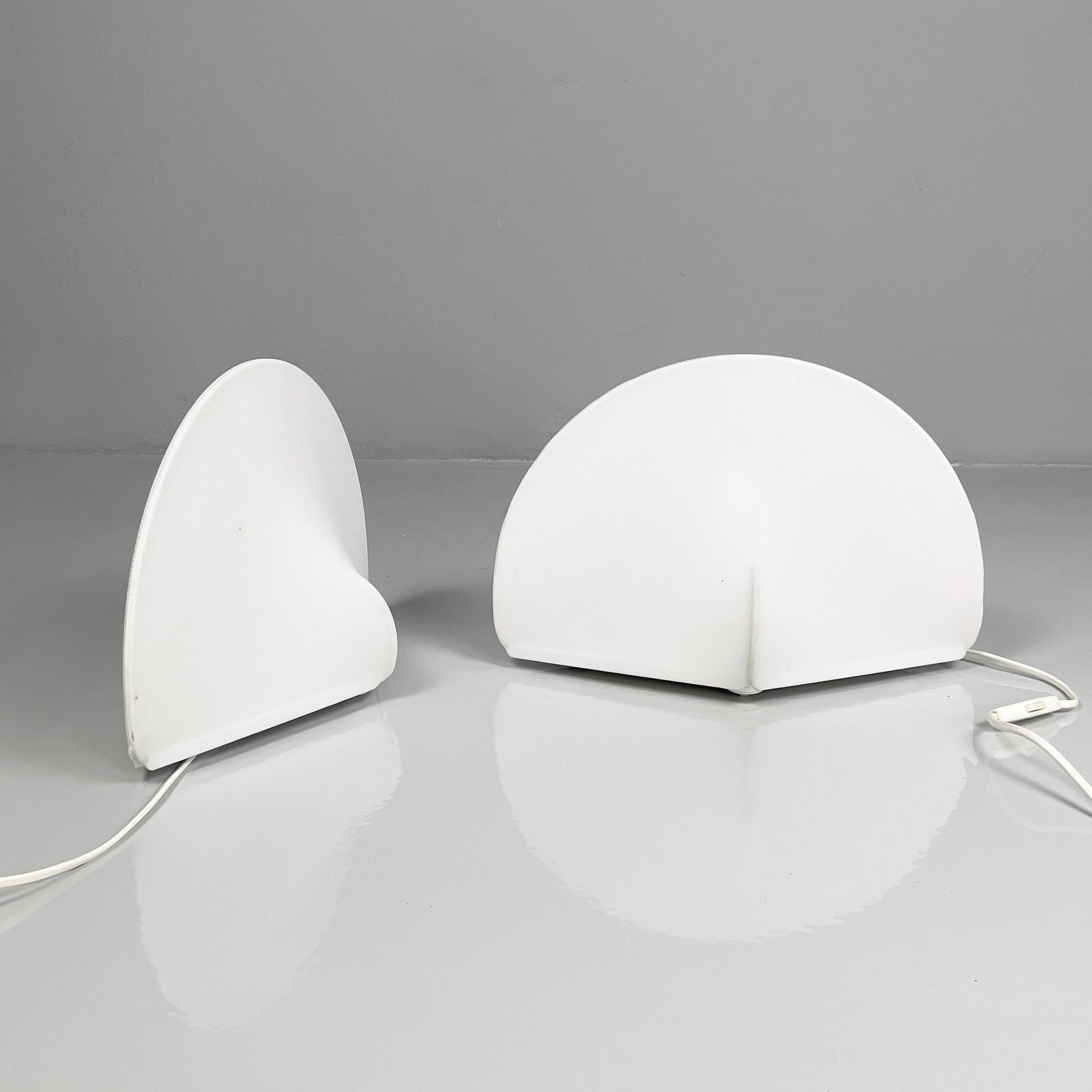 Modern Italian modern white table lamps Kaori 1 by Kazuhide Takahama for Sirrah, 1970s For Sale