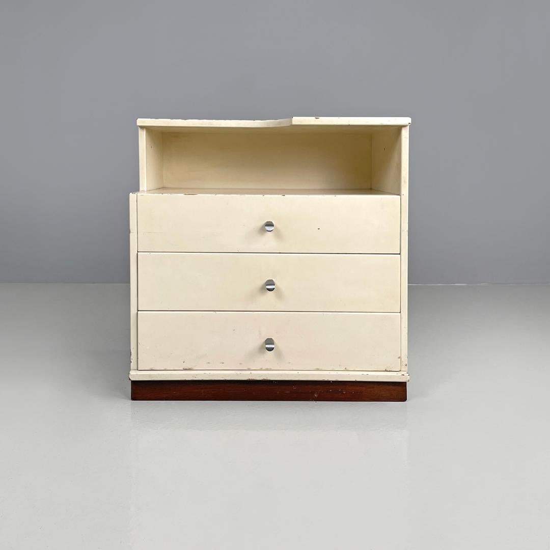 Modern Italian modern white wooden bedside table with shaped top, 1980s For Sale