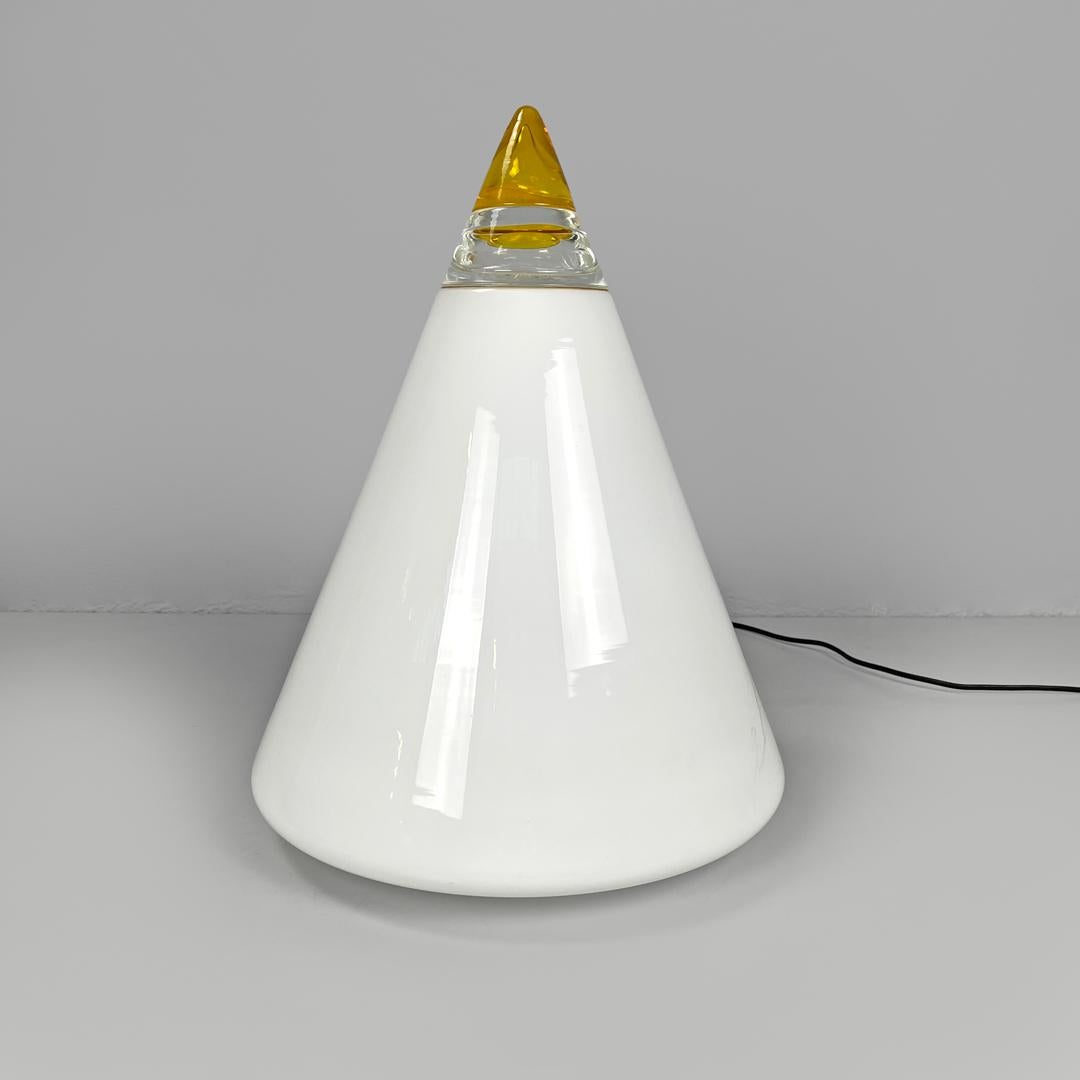 Italian modern white yellow Murano glass table lamp Grande Rio Giusto Toso 1970s In Good Condition For Sale In MIlano, IT