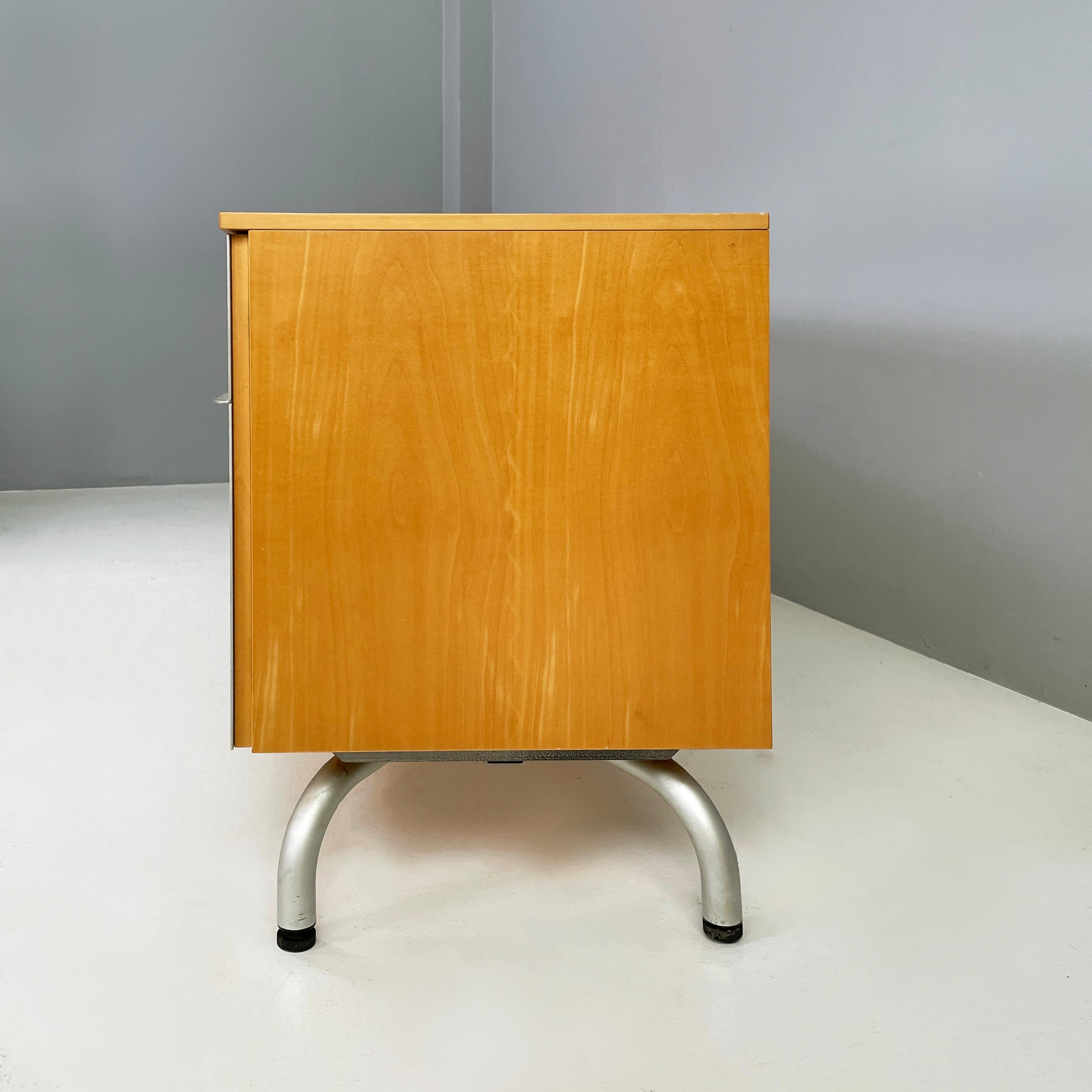 Italian modern wood and metal sideboard by Vico Magistretti for De Padova, 1980s In Good Condition For Sale In MIlano, IT