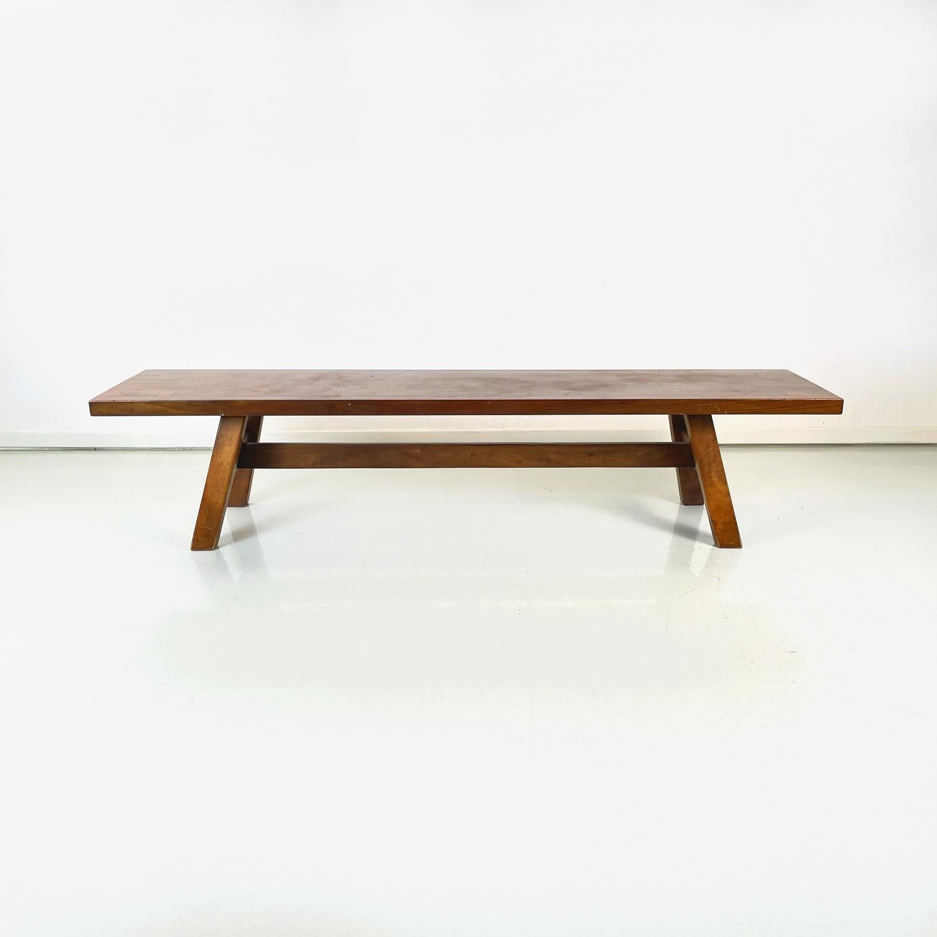 Italian modern wood Bench Torbecchia by Giovanni Michelucci for Poltronova, 1970s
Bench mod. Torbecchia entirely in solid wood. The rectangular seat is supported by the 4 rectangular section legs and by the sleepers.
Produced by Poltronova in