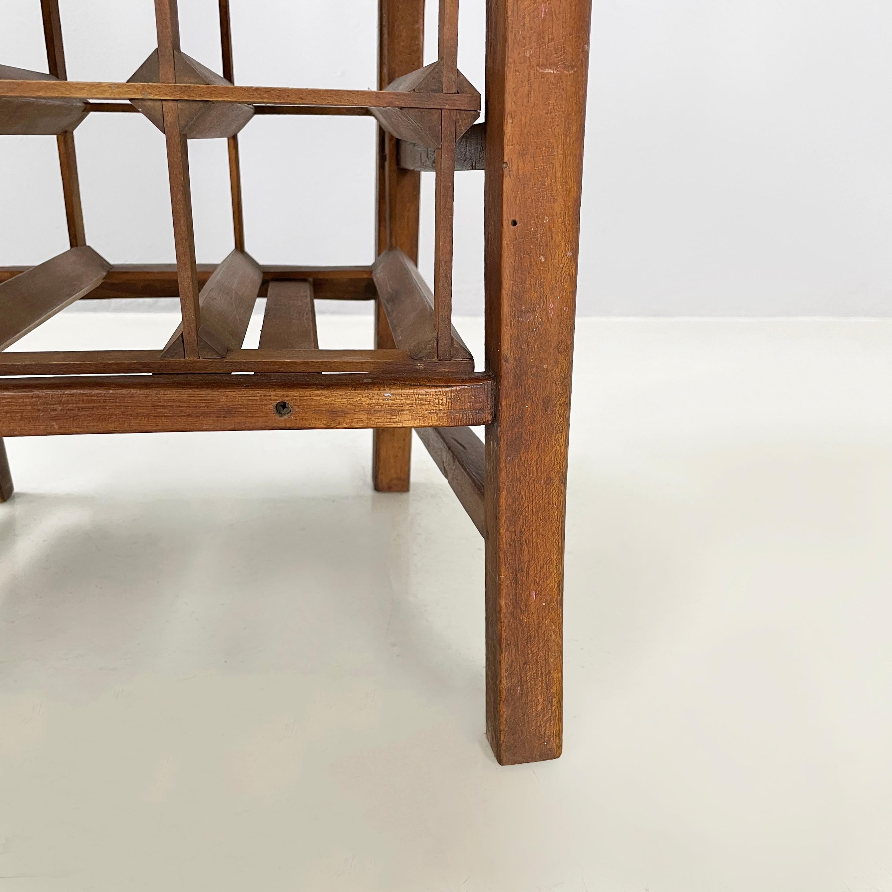 Chaise moderne italienne avec porte-bouteilles, œuvre d'art de Bogdan, années 2000 en vente 13