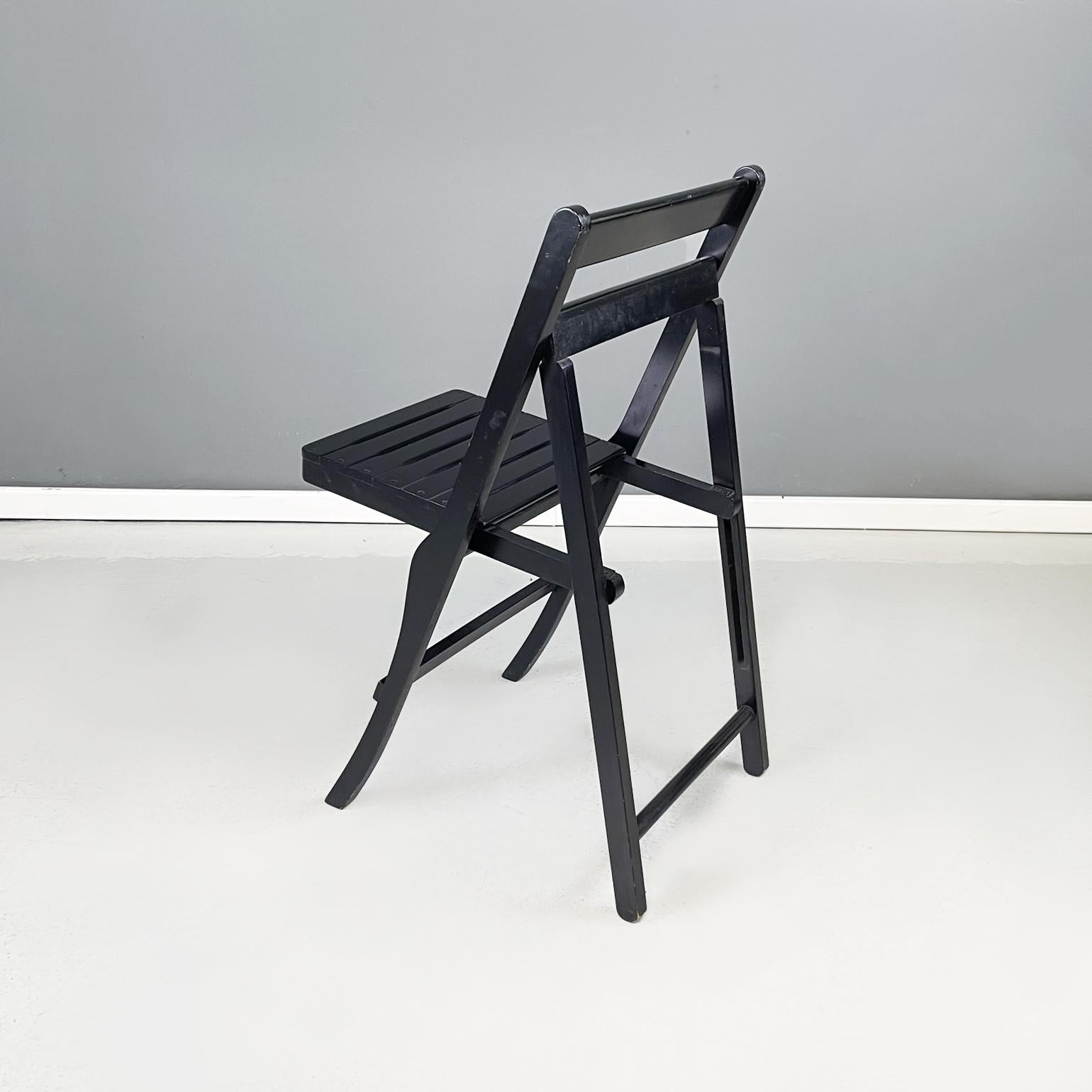 Late 20th Century Italian modern Wood folding chair Morettina by Ettore Moretti for Zanotta, 1970s For Sale