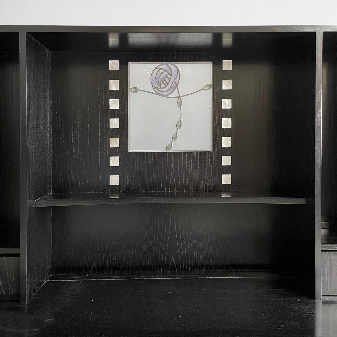 Buffet haut en bois moderne italien par Charles Rennie Mackintosh pour Cassina, années 1980 en vente 4