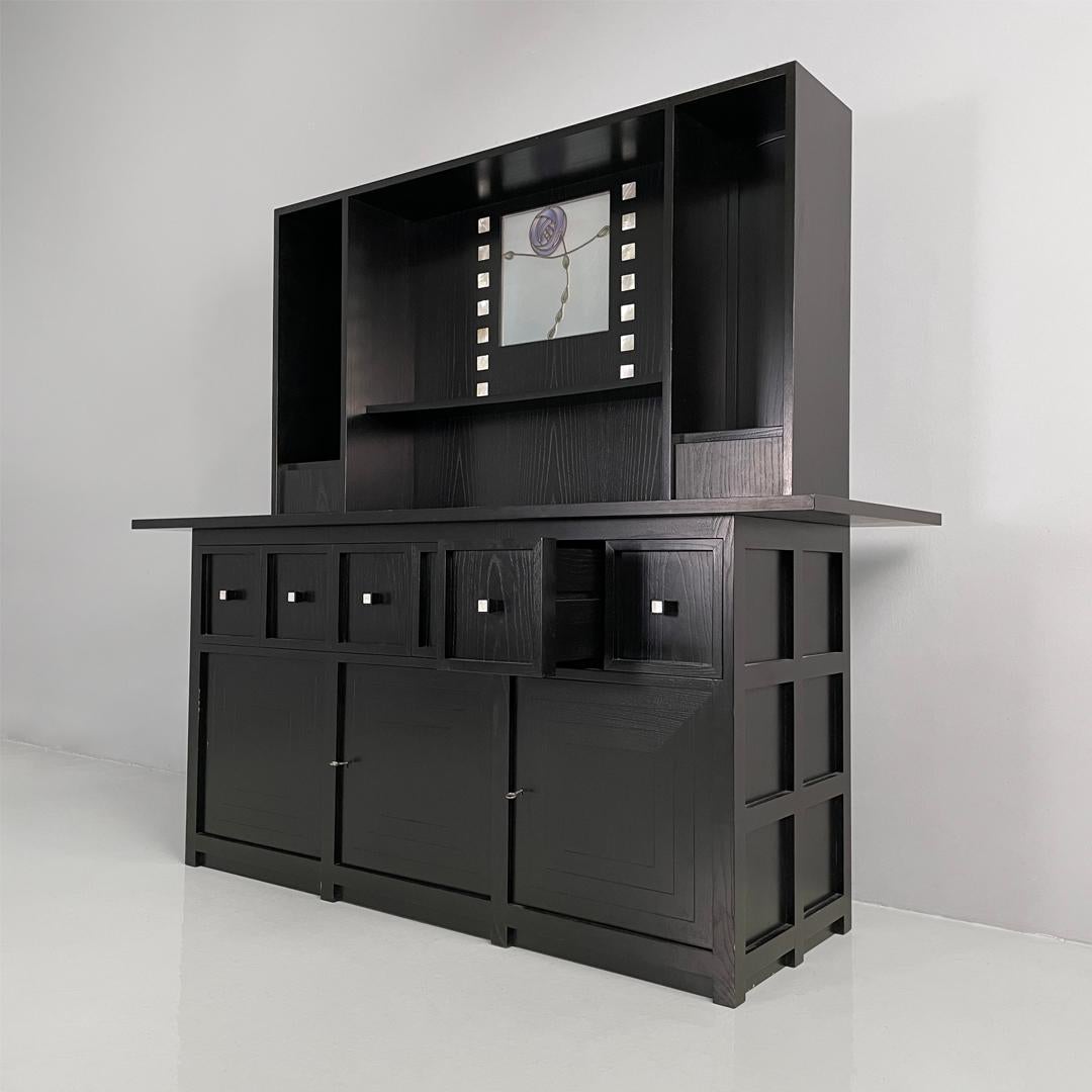 Fin du 20e siècle Buffet haut en bois moderne italien par Charles Rennie Mackintosh pour Cassina, années 1980 en vente