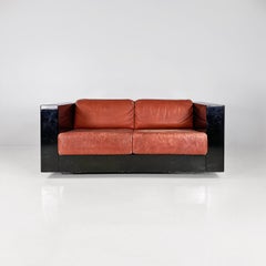 Divano moderno italiano in legno e pelle Saratoga Massimo Lella Vignelli Poltronova 1980