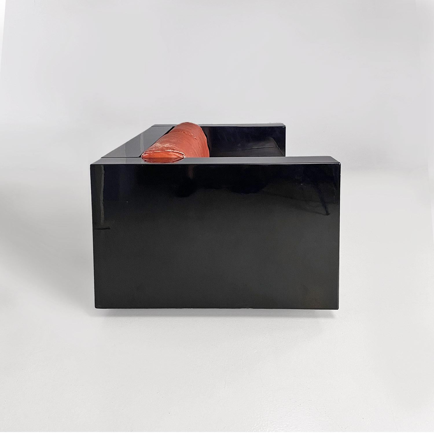 Moderne Canapé Saratoga moderne italien Massimo Lella Vignelli Poltronova 1980 en vente