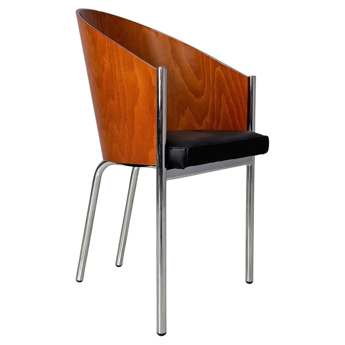 Coppia di sedie da vasca modello King Costes con struttura composta da gambe in tubolare d'acciaio cromato, scocca in legno multistrato curvato e seduta in similpelle nera.
Disegnata da Philippe Starck nel 1984 e prodotta in quegli anni.
Buone