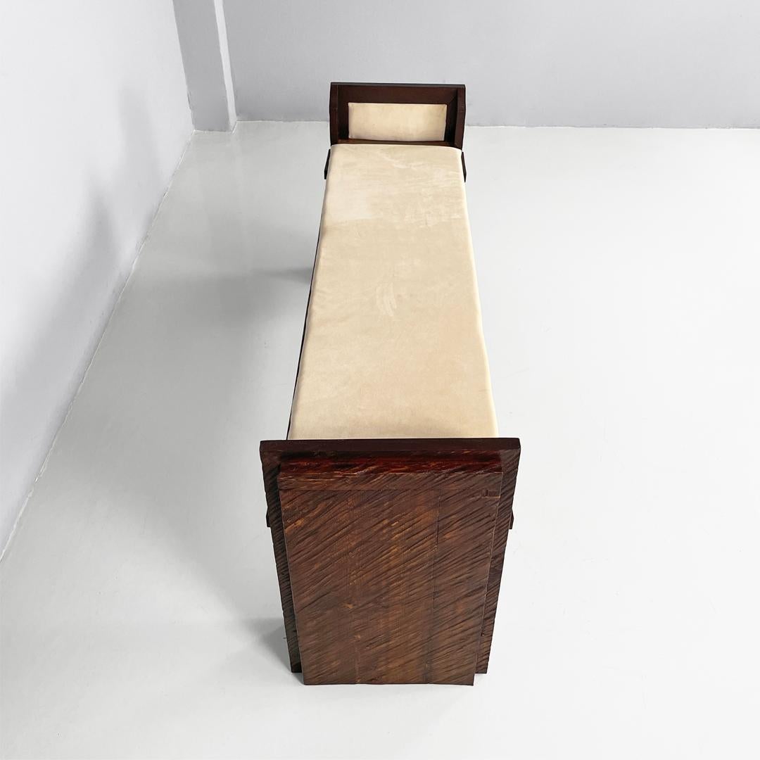 Moderne italienische Bank aus Holz und elfenbeinfarbenem Stoff, 1980er Jahre im Angebot 2