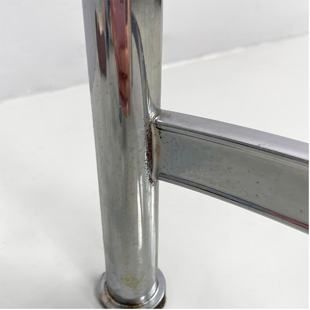 Italienischer moderner runder Couchtisch aus Holz und Metall, 1970er Jahre im Angebot 13