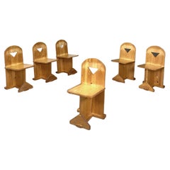 Moderne italienische Holzstühle mit dreieckigen Löchern, 1980er Jahre