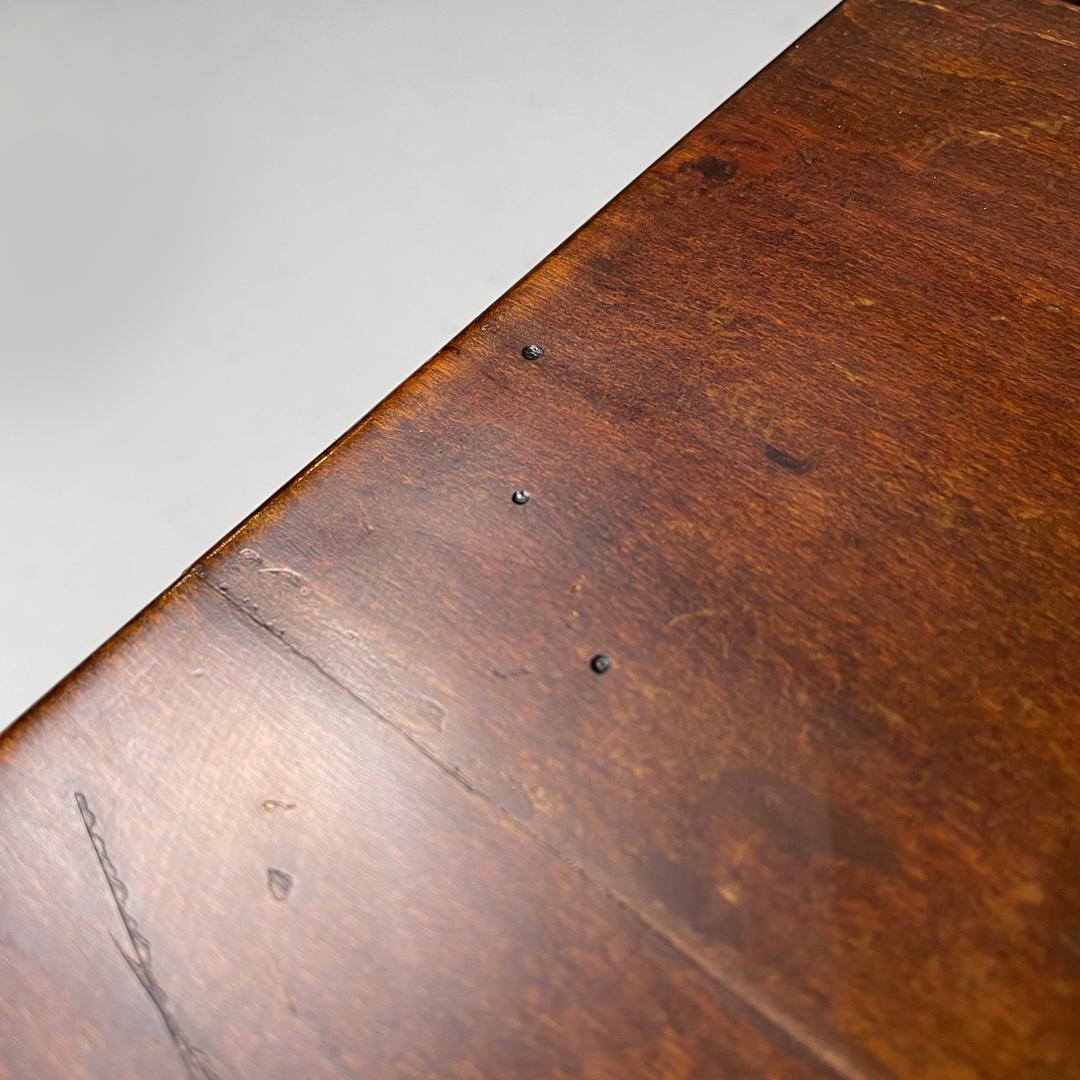 Italian modern wooden coffee table with geometric lines and squared legs, 1970s For Sale 8