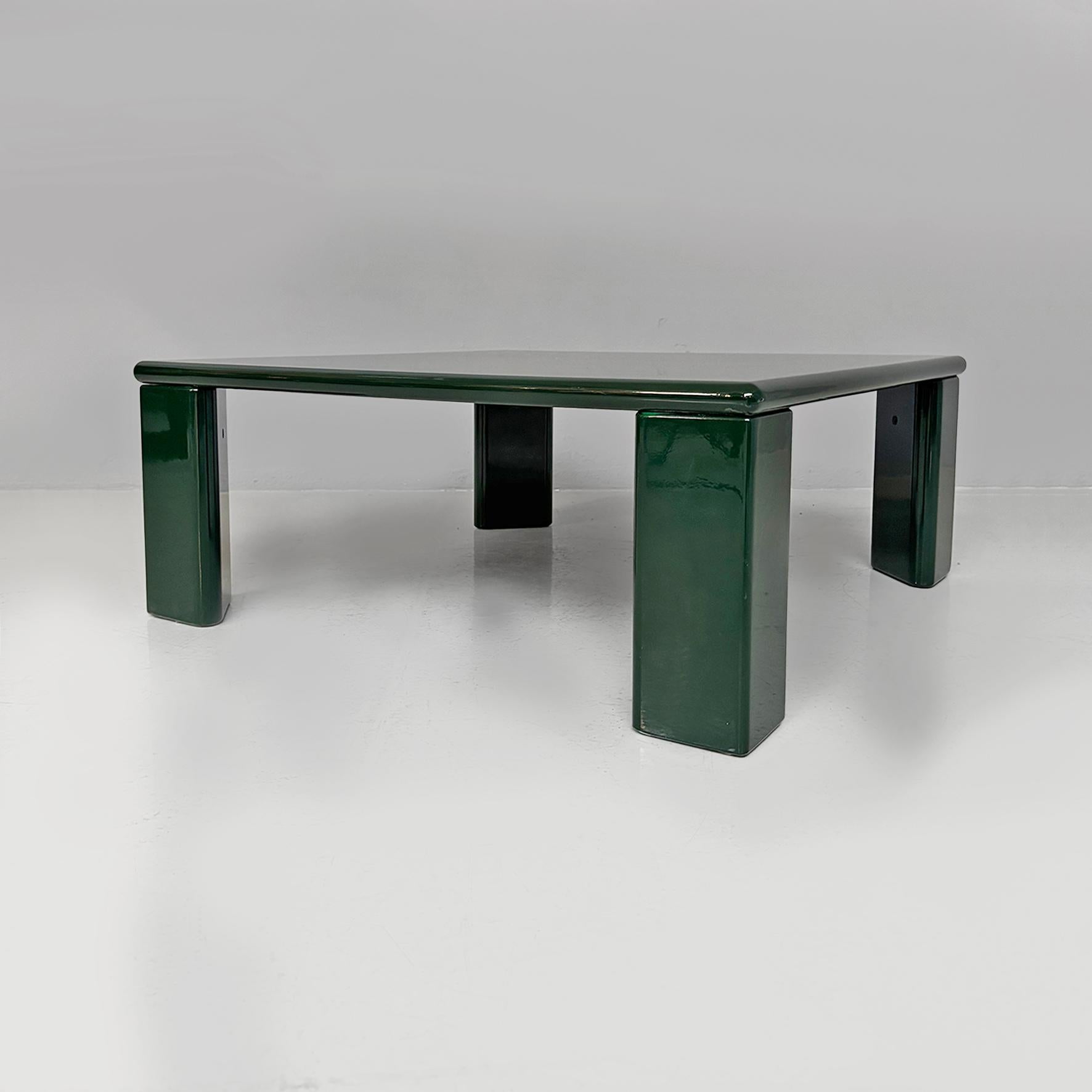 Late 20th Century Italian modern wooden Ming coffee table, Kazuhide Takahama, Simon Gavina, 1972