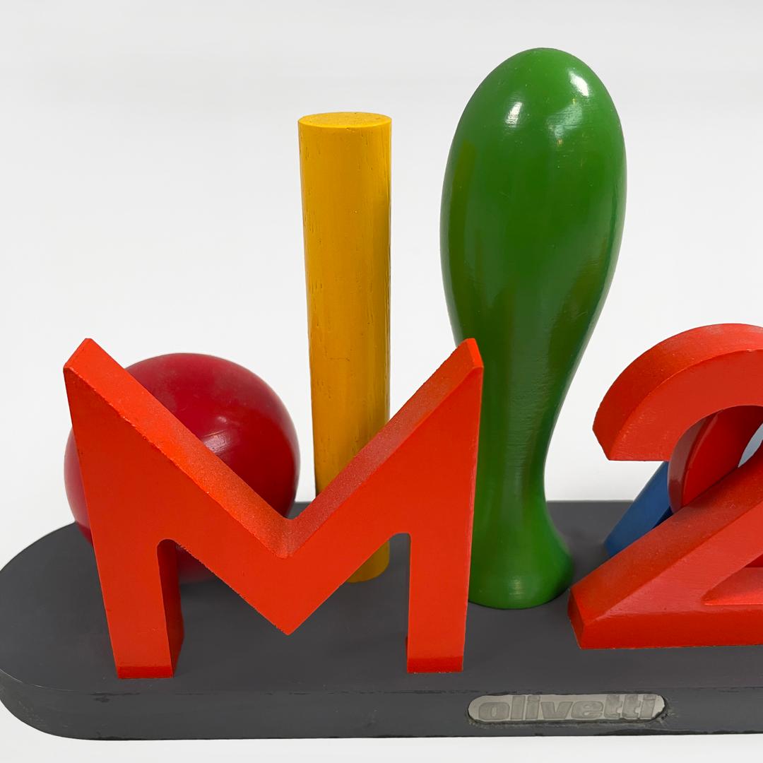 Italian modern wooden sculpture by Lucio Del Pezzo for Olivetti, 1982 in vendita 4