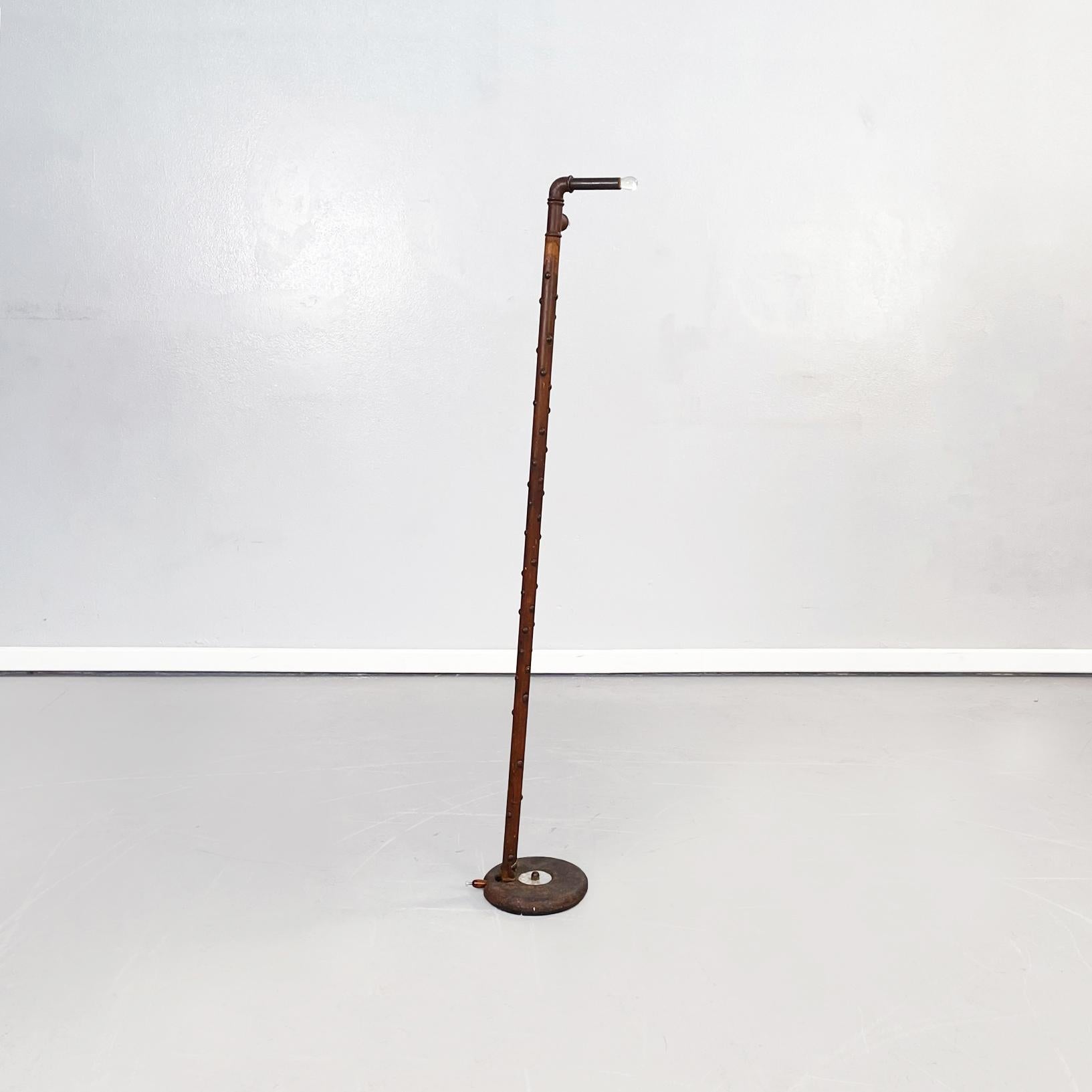 Italian modern wooden valet clothes stand with glass hooks by Fabiustita, 1990s
Valet clothes stand, with wooden hat holder. The central structure is composed of a wooden round section rod, decorated with small hemispheres. It has two hooks ending