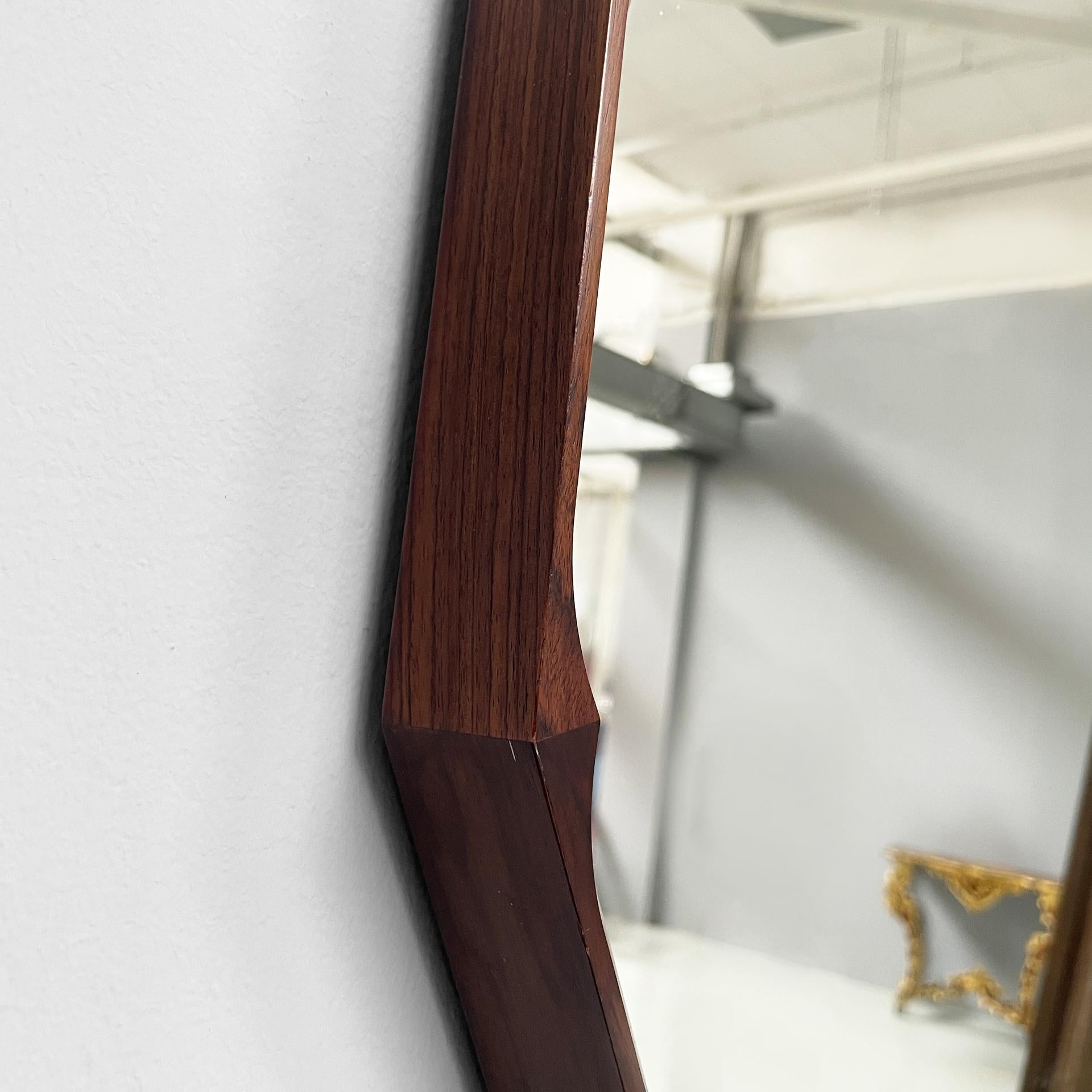 Miroir mural moderne italien en bois par Sormani, années 1960 en vente 2