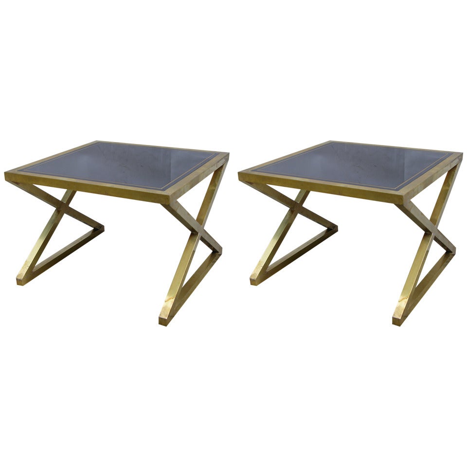 Italian Modern X-Frame Handcrafted Brass and Black Glass Coffee Table In Excellent Condition In New York, NY