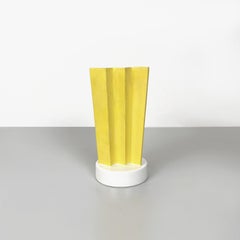 Vaso moderno italiano in ceramica gialla ET1 di Ettore Sottsass per A. Sarri, anni '90