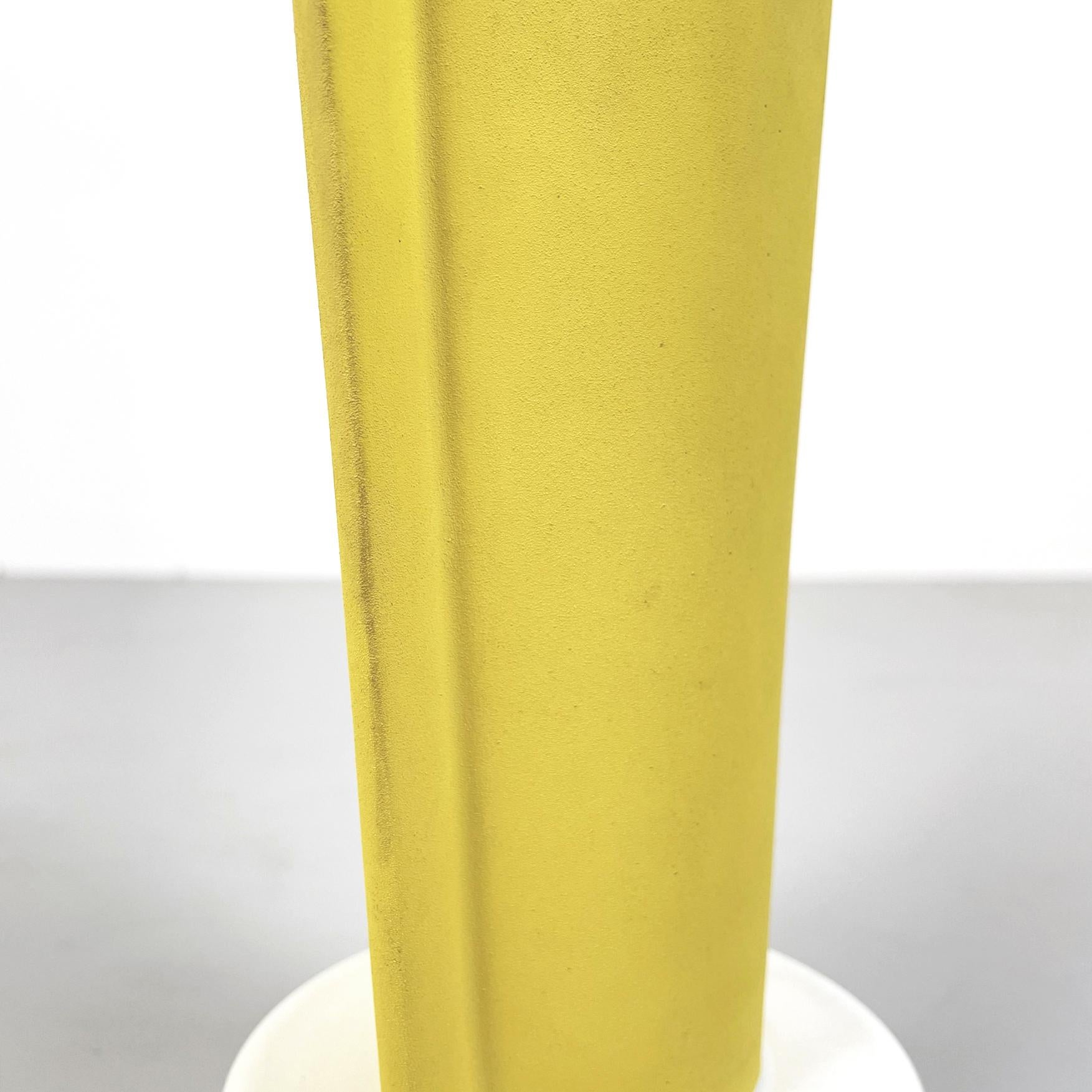 Moderne italienische Vase aus gelber Keramik ET1 von Ettore Sottsass für A. Sarri, 1990er Jahre im Angebot 4