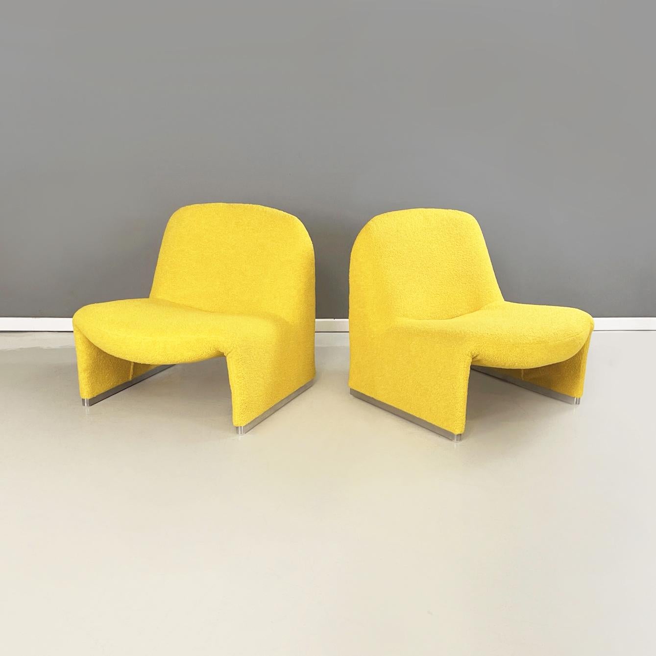 Italian modern yellow teddy fabric Armchairs Alky by Giancarlo Piretti for Anonima Castelli, 1970s
Pair of armchair mod. Alky in yellow teddy fabric. The monocoque structure is provided on both sides with satin aluminum feet.
Produced by Anonima