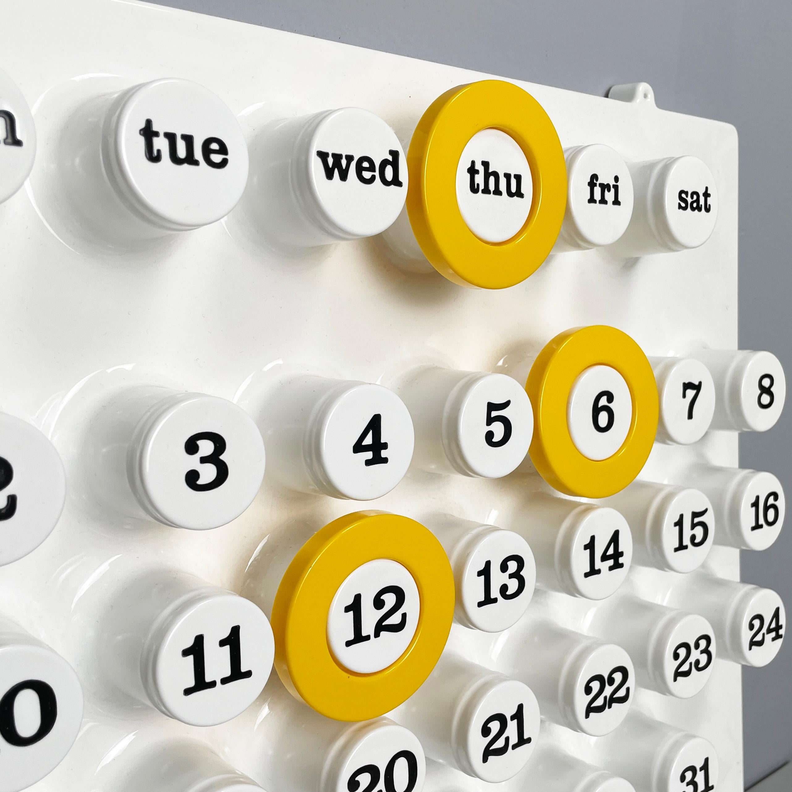 Modern Italian modern yellow rings for the perpetual wall calendar by Ring A Date, 2020 For Sale