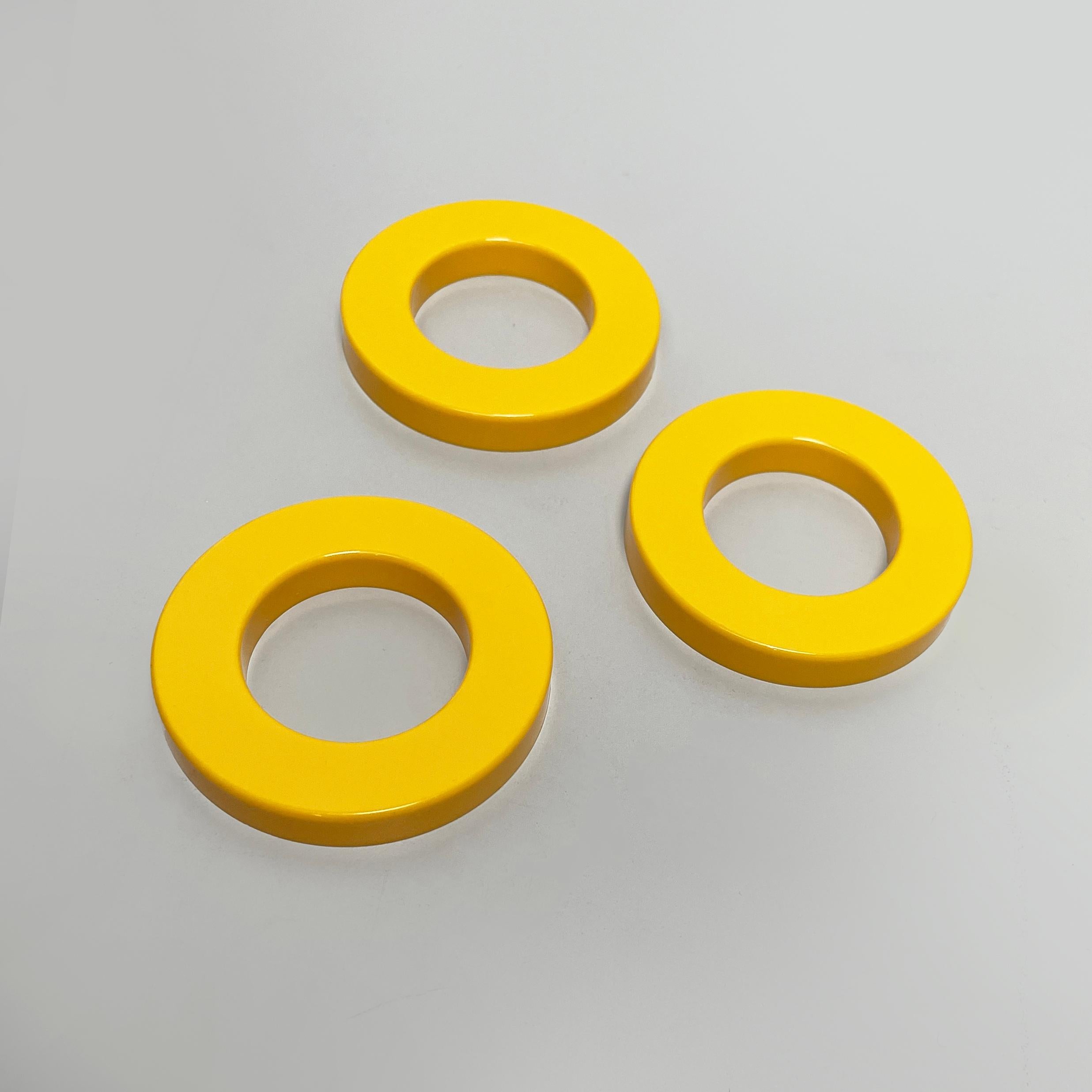 Italian modern yellow rings for the perpetual wall calendar by Ring A Date, 2020 For Sale 1