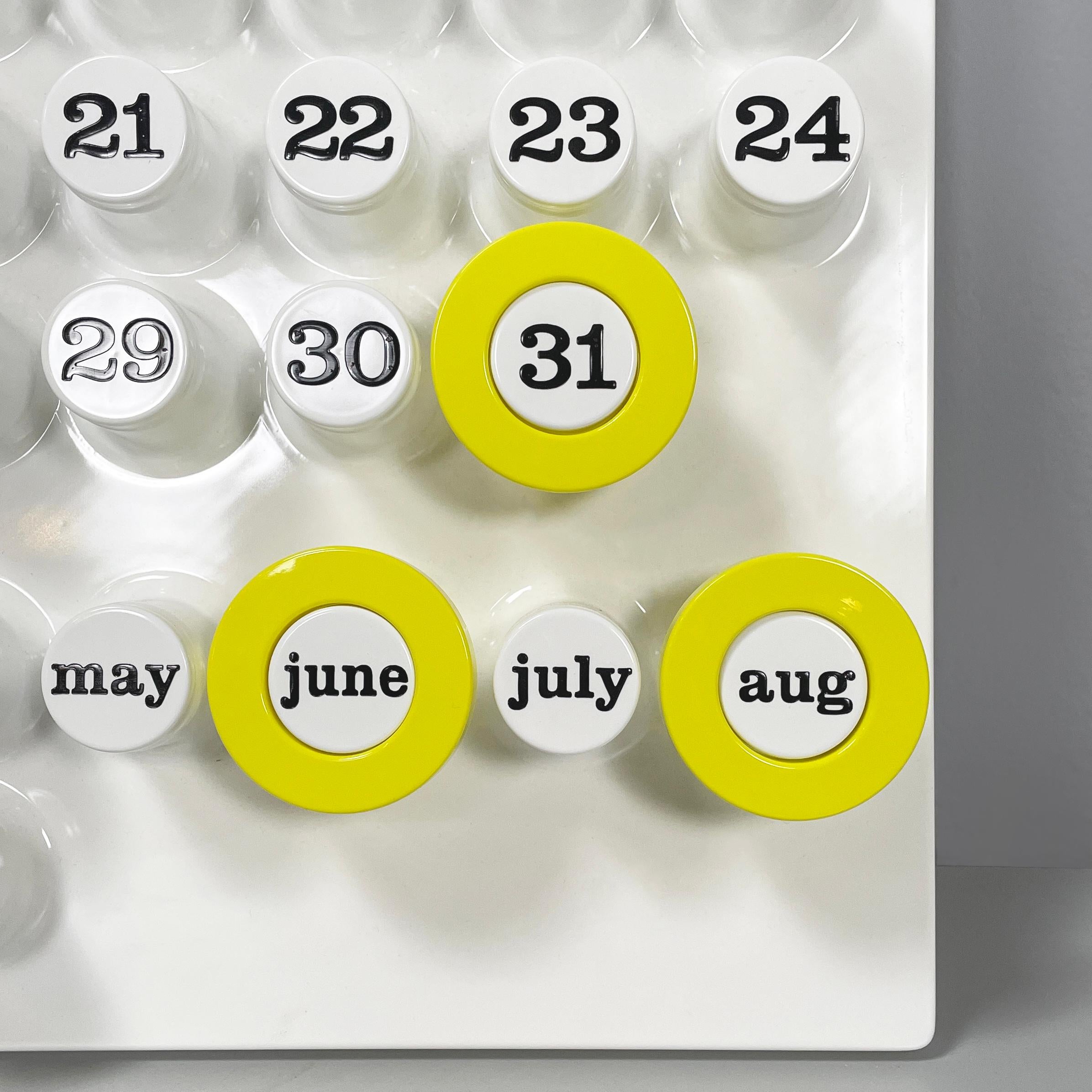 Contemporary Italian modern yellow rings for perpetual wall calendar by Ring A Date 2020 For Sale