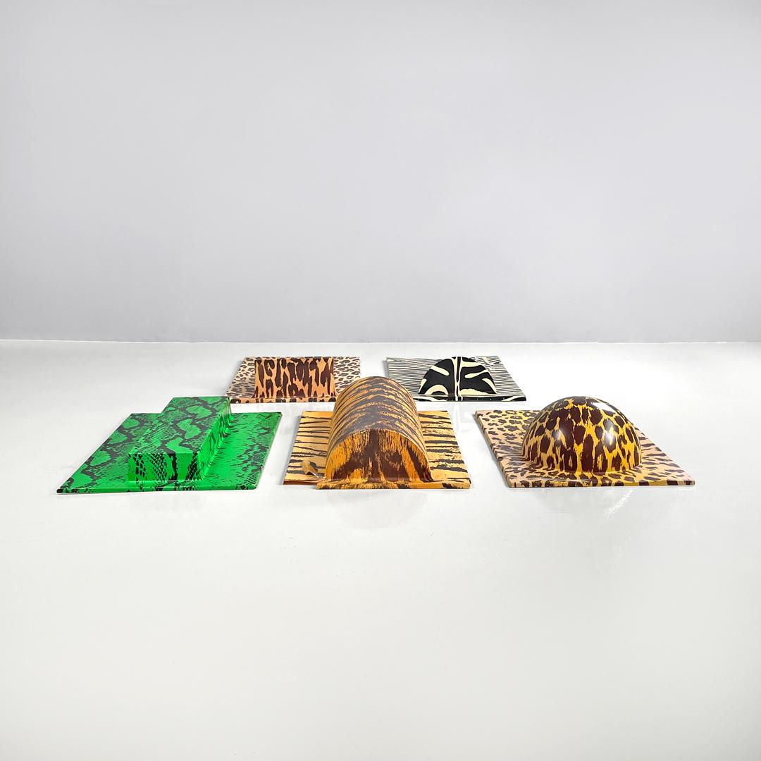 Plastic Italian modern Zoo Geometrico wall decorations by Claudio Parmiggiani, 1970s For Sale