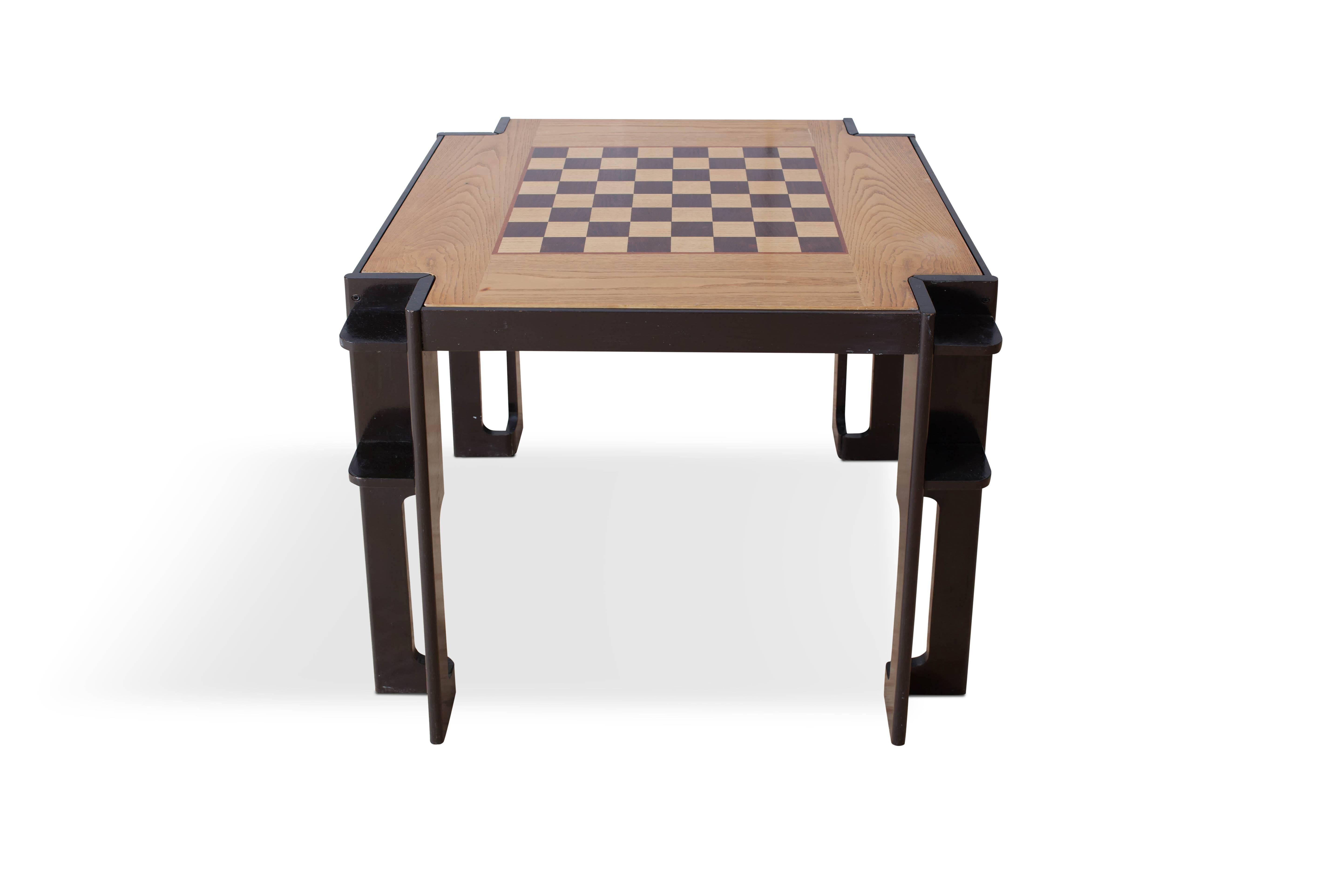 Square Italian modernist gaming table with a adjustable tabletop. 
One side is provided with a chess board, the other with green felt, perfect for card games and such.

The modern looking table legs are provided with two little shelves, perfect