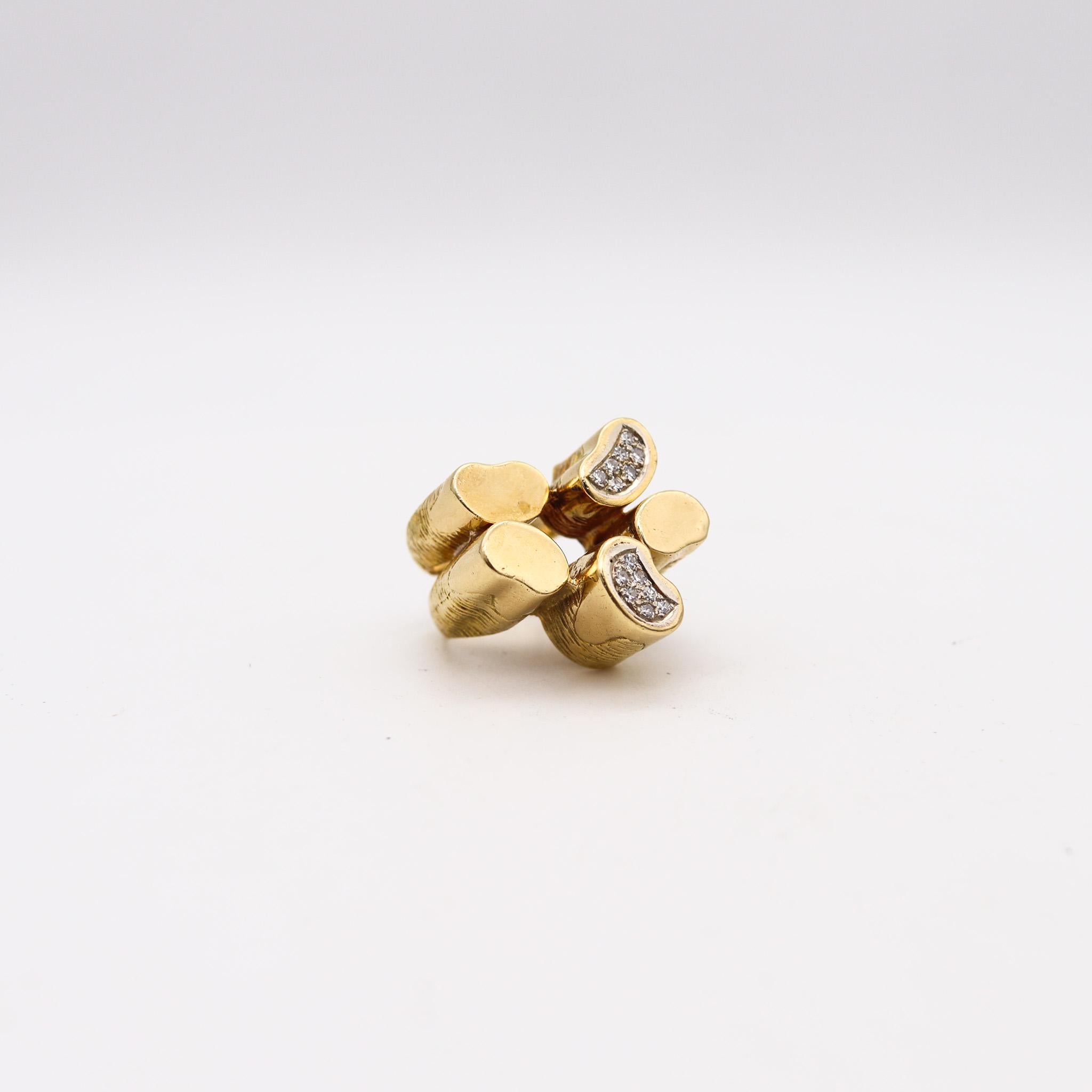 Brilliant Cut Italian Modernist 1970 Concretism Sculptural Ring In 18Kt Yellow Gold & Diamonds