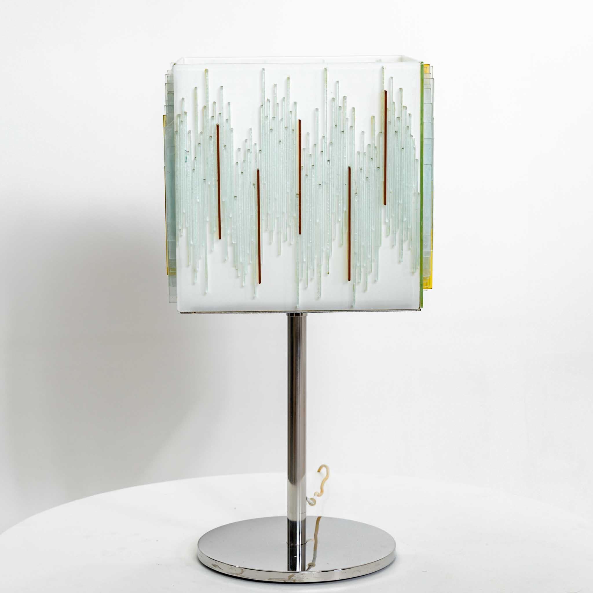 Metal Italian Modernist Art Glass Table Lamp For Sale