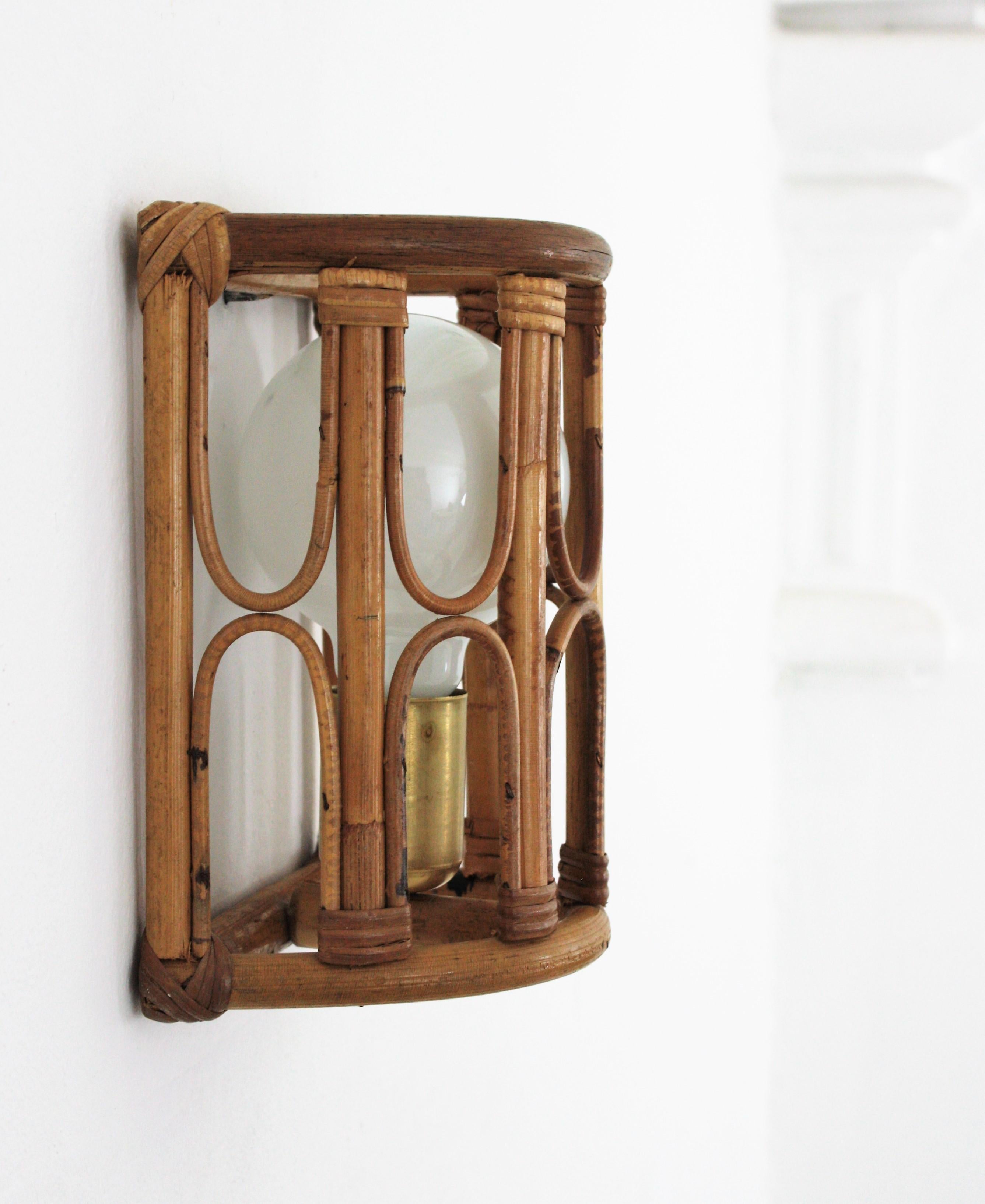 20th Century Rattan Bamboo Italian Modernist Wall Sconce, 1960s For Sale