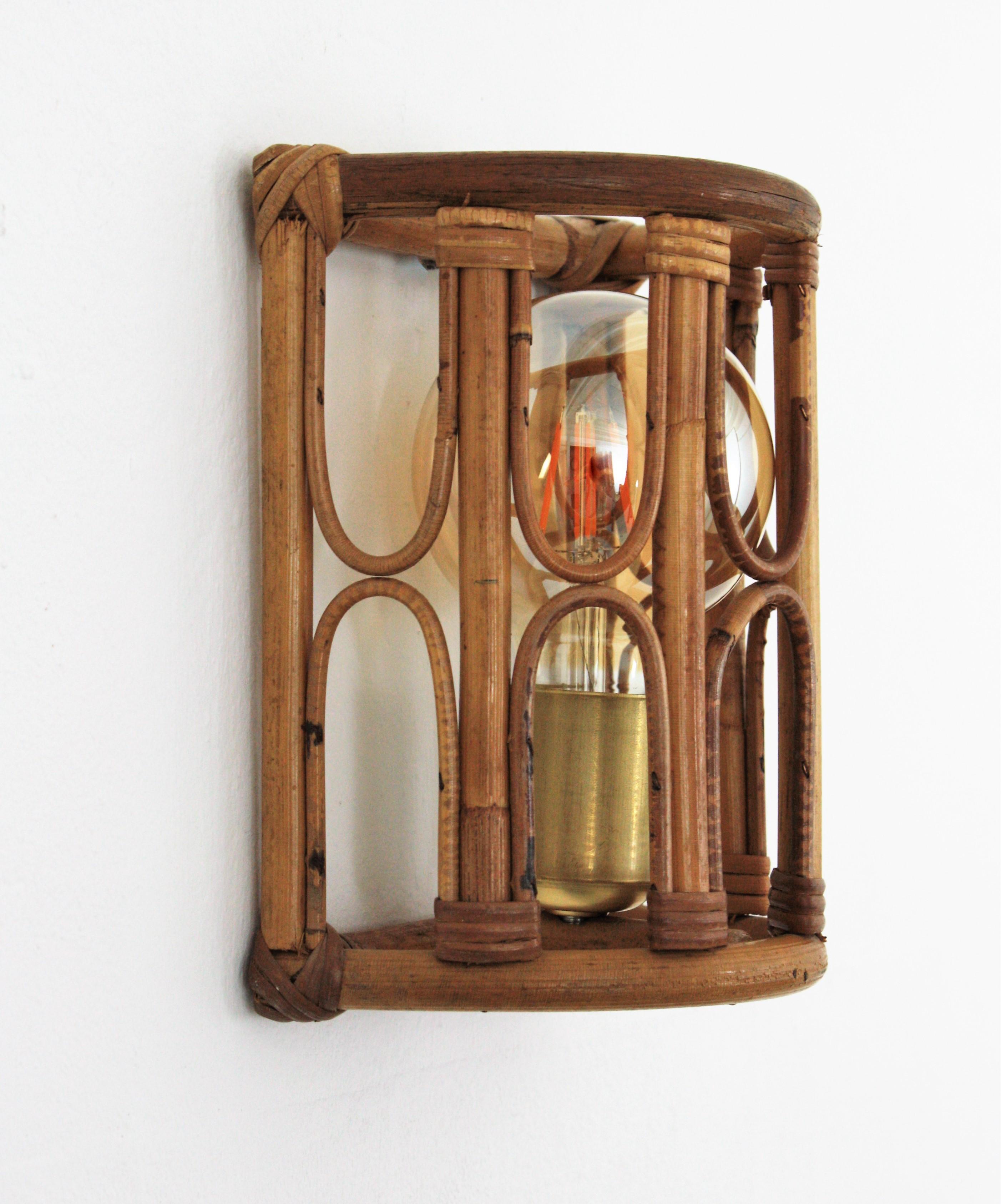 Rattan Bamboo Italian Modernist Wall Sconce, 1960s For Sale 2