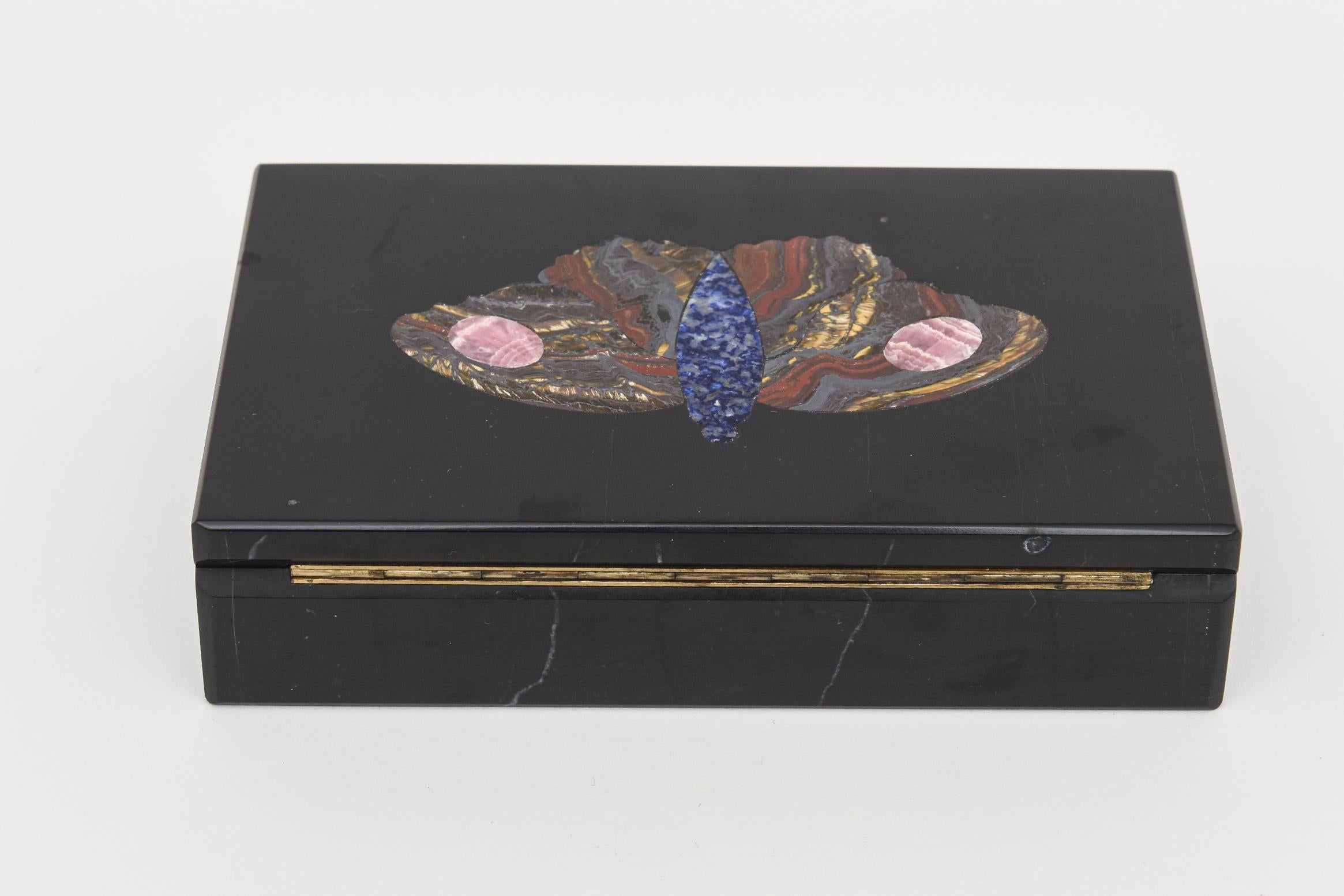 Italian Modernist Black Marble, Lapis, Tiger, Pink Rhodochrosite Butterfly Box For Sale 2