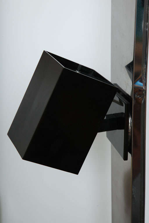 Late 20th Century Italian Modernist Black and White Floor Lamp