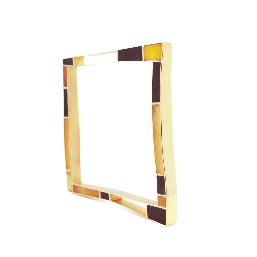 Italian Modernist Bracelet in 18k Gold, Ebony, and Amber For Sale 2