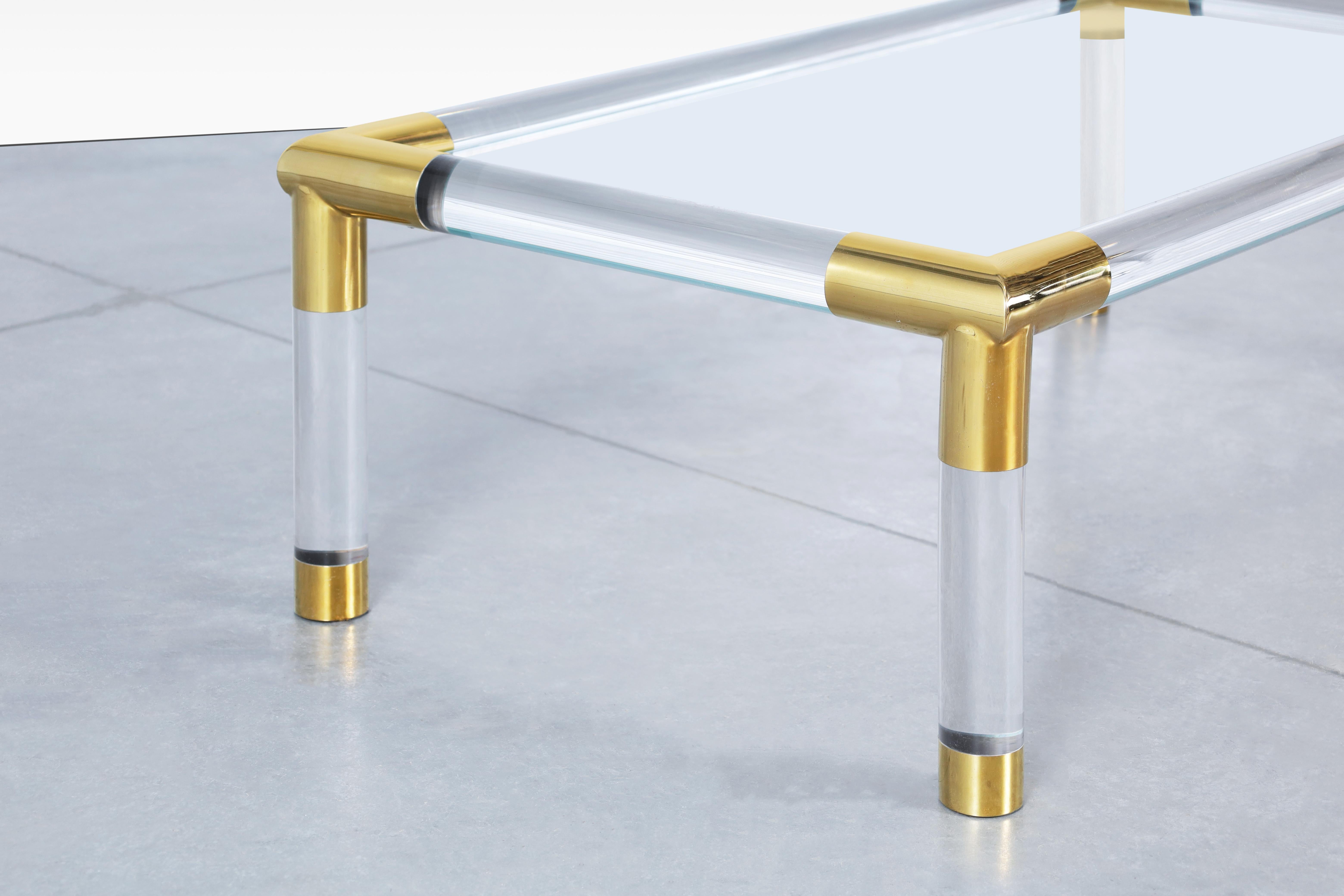 Italian Modernist Brass and Lucite Coffee Table For Sale 1