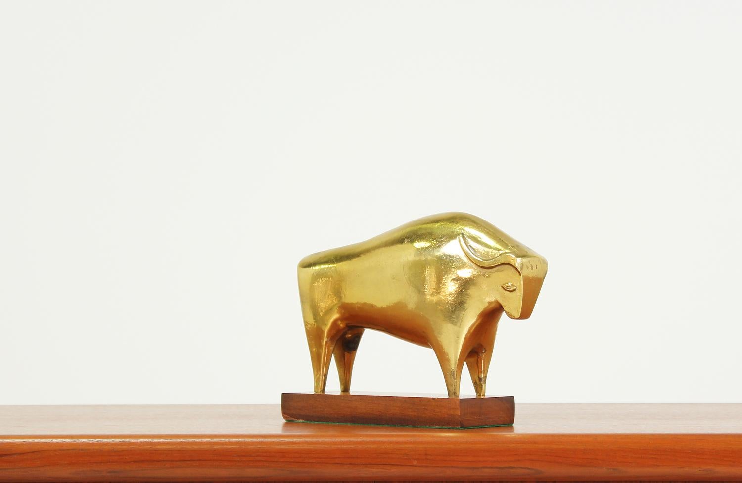 brass bull figurine