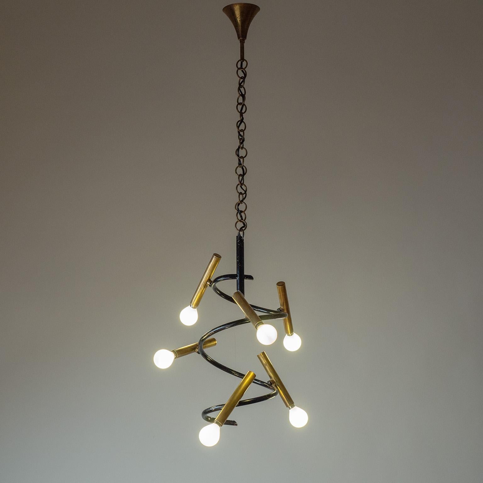Lampadario italiano modernista in ottone, anni '50 in vendita 2