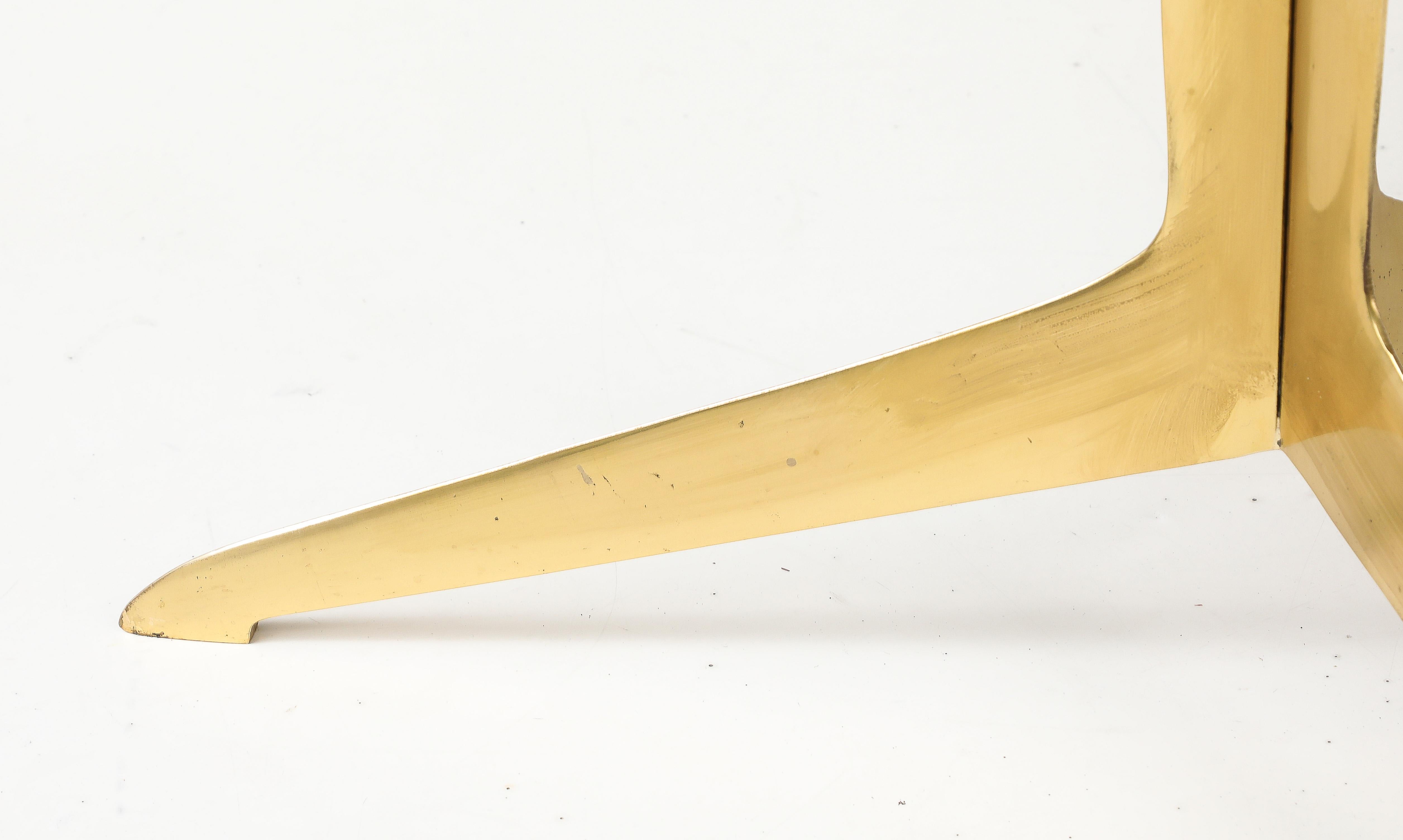 Italienischer modernistischer Beistelltisch aus Messing und Granit im Angebot 11