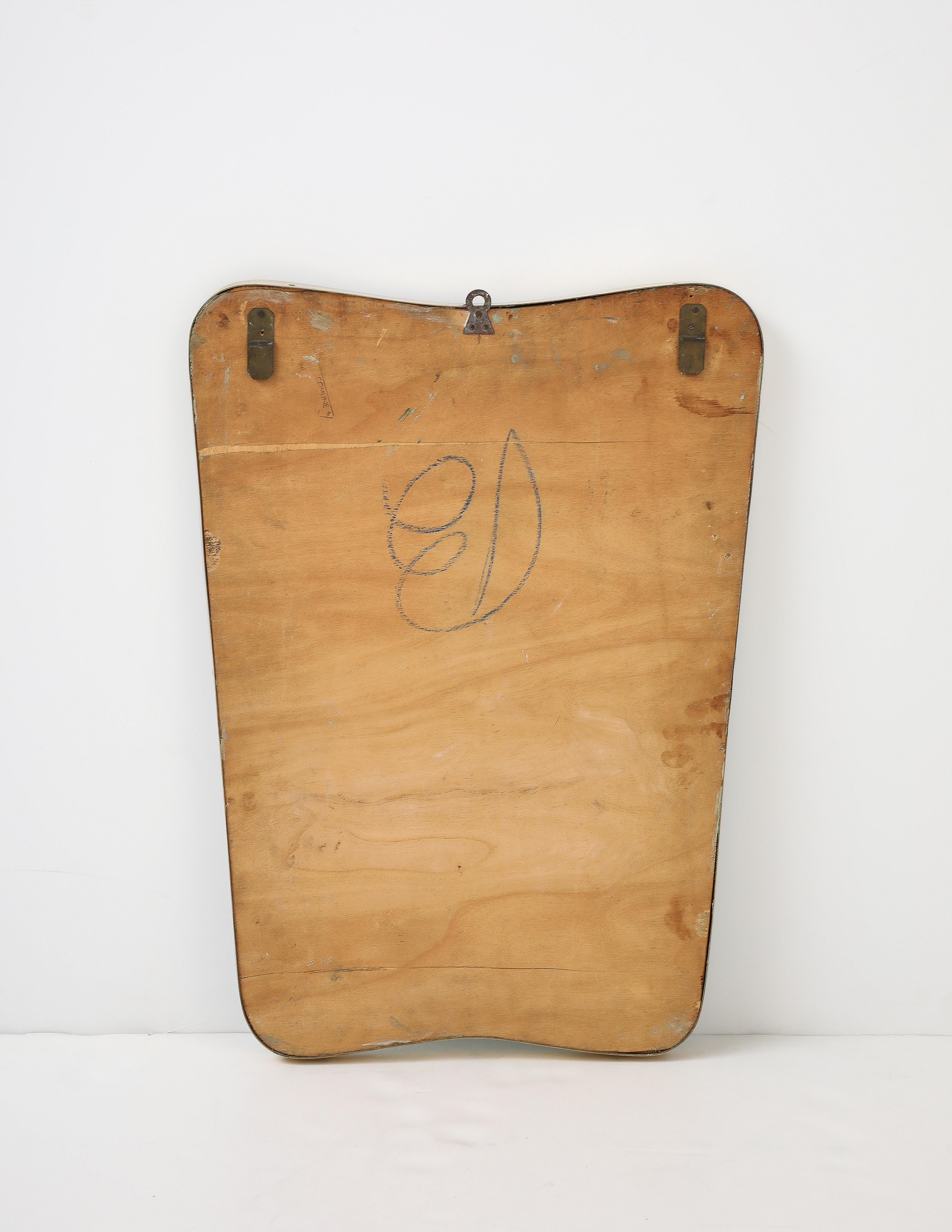 Miroir mural moderniste italien en forme de laiton, vers 1950 en vente 4