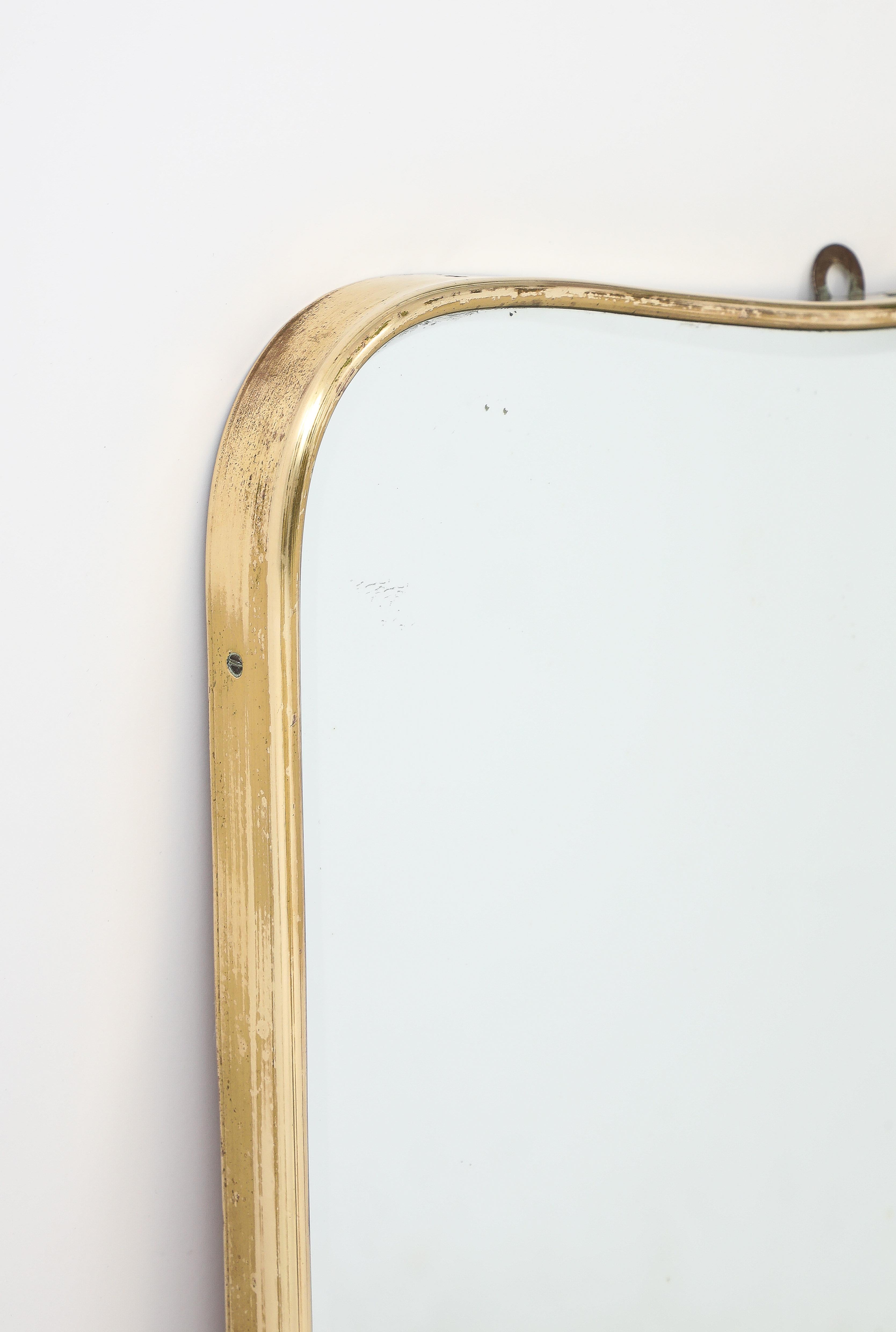 Miroir mural moderniste italien en forme de laiton, vers 1950 en vente 1