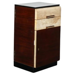 Commodes and Chests of Drawers