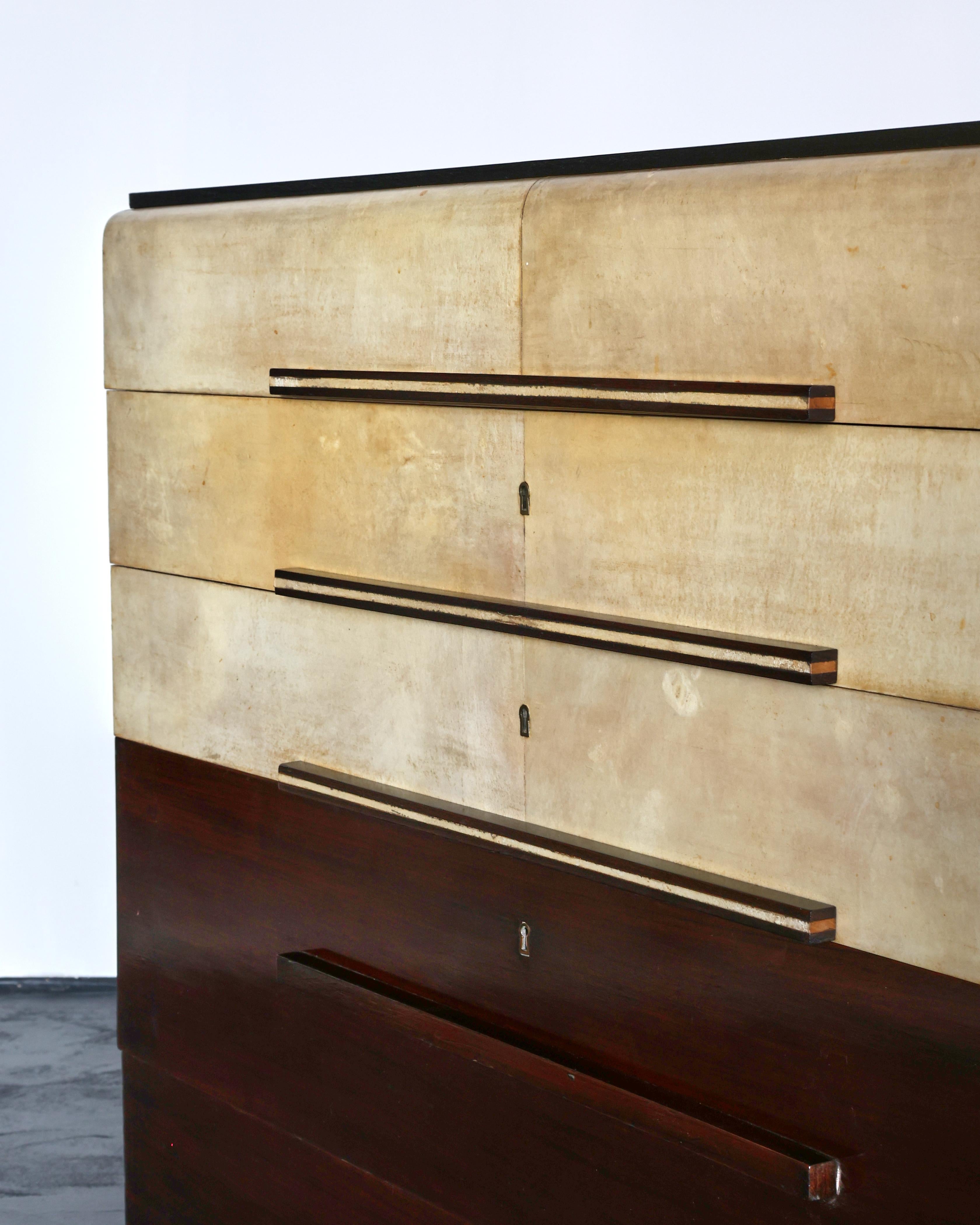 Italian Modernist C.1940s Vellum Chest of Drawers For Sale 5