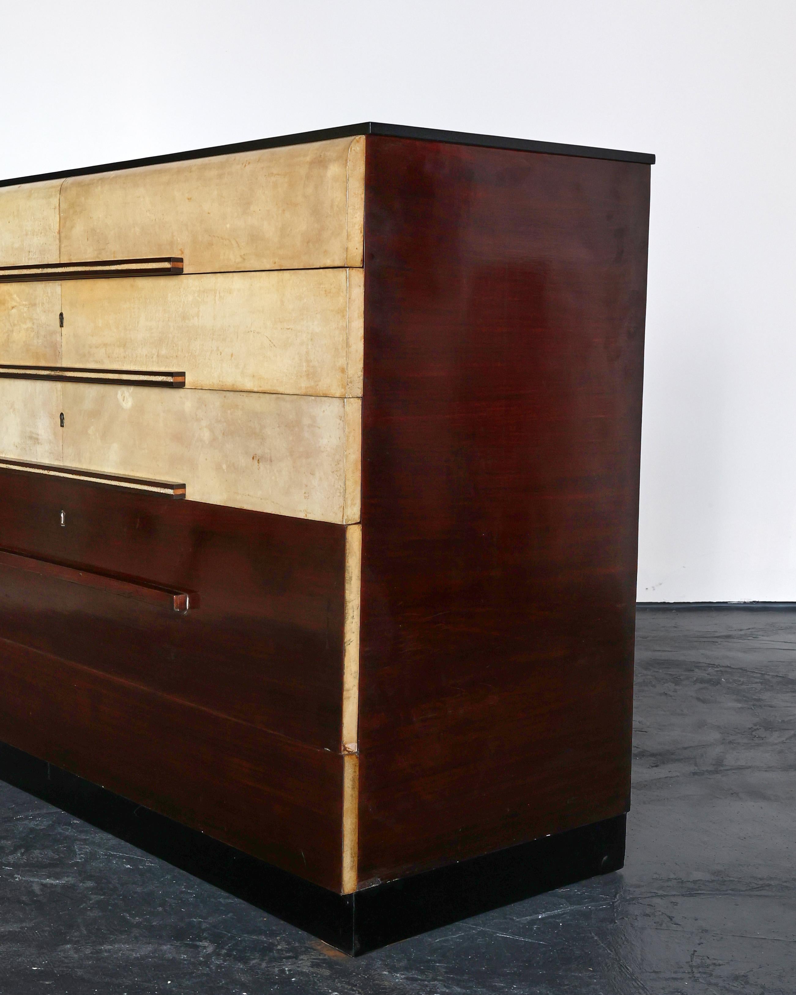 Italian Modernist C.1940s Vellum Chest of Drawers For Sale 8