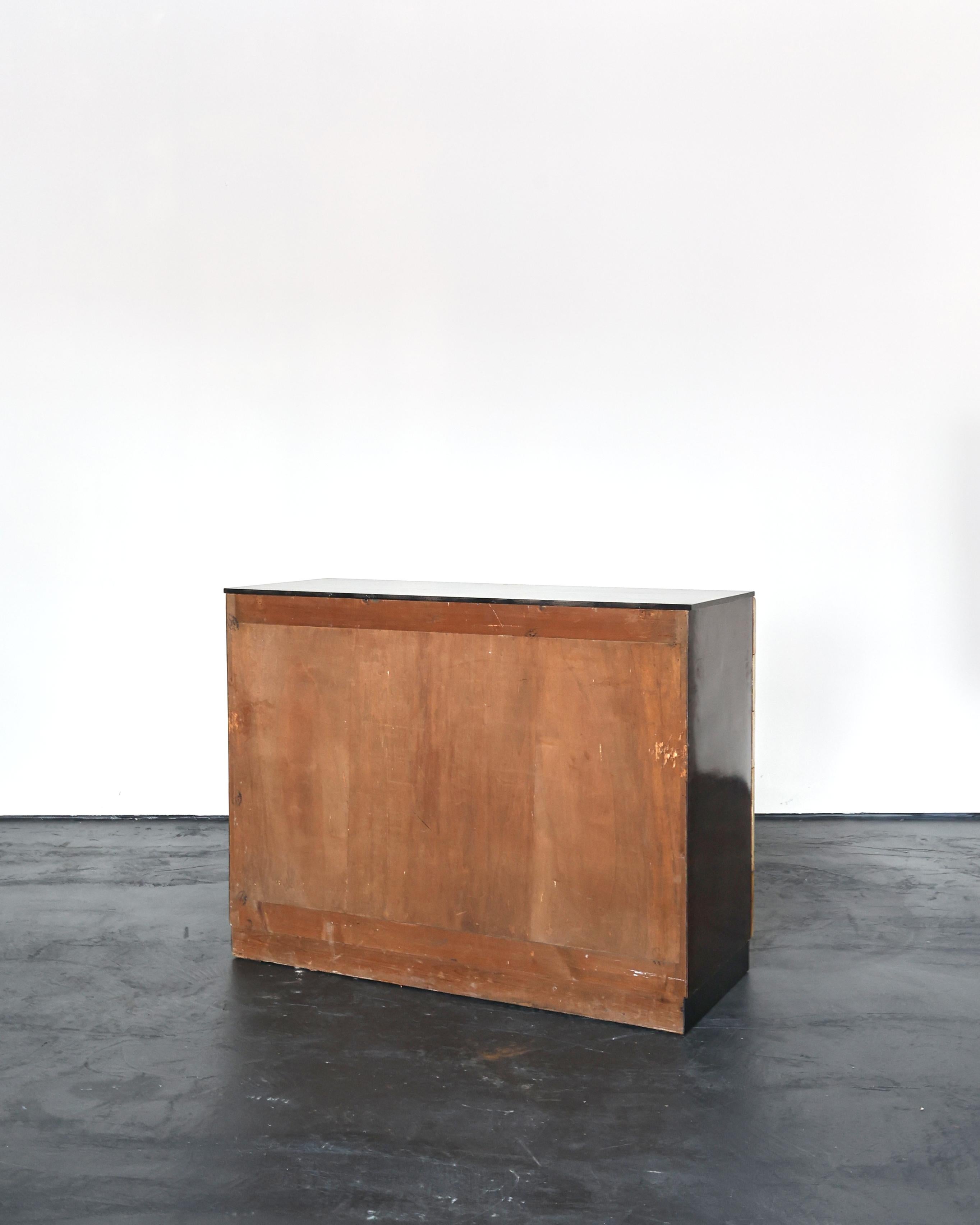 Italian Modernist C.1940s Vellum Chest of Drawers For Sale 12