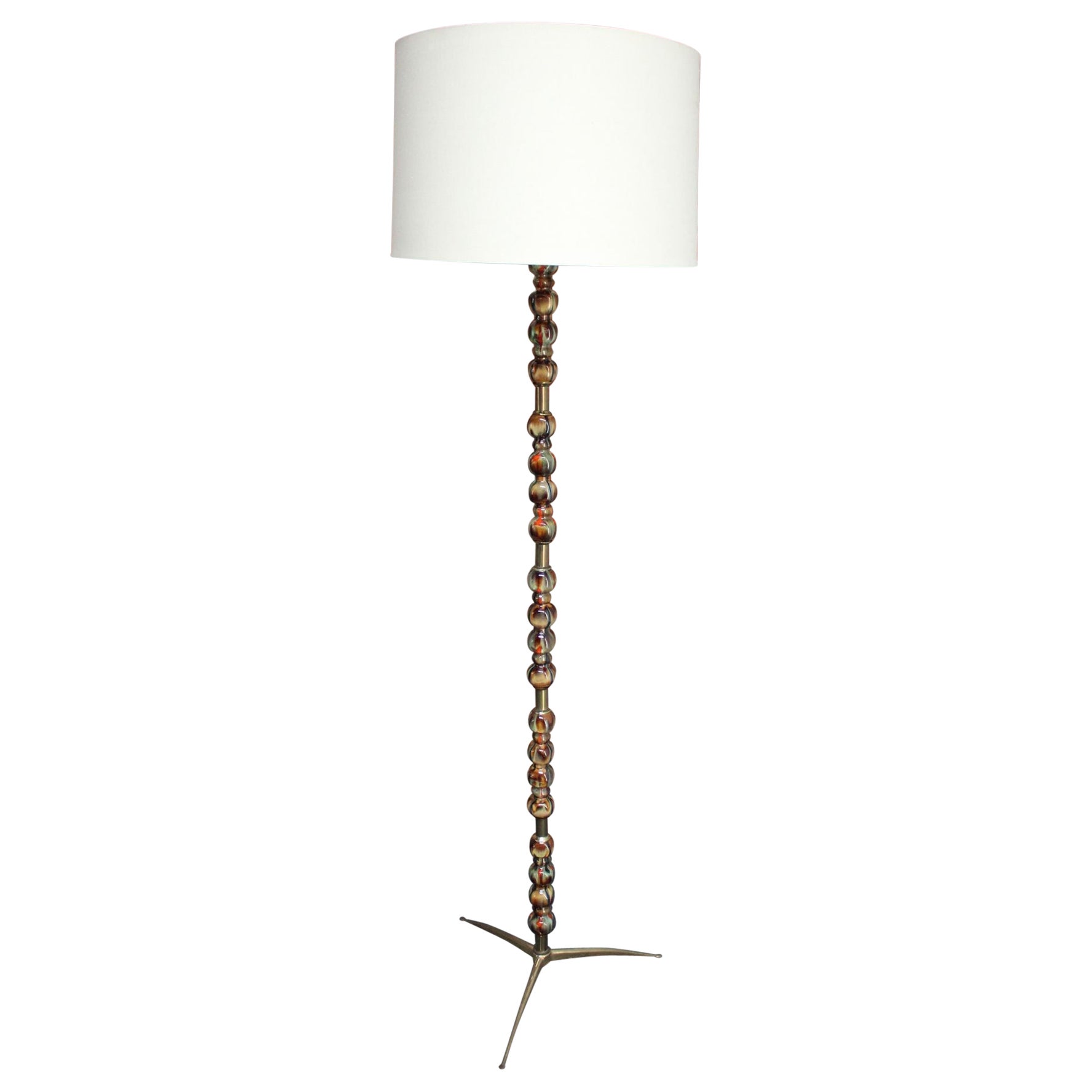 Lampadaire en céramique moderniste italienne avec base tripode en laiton